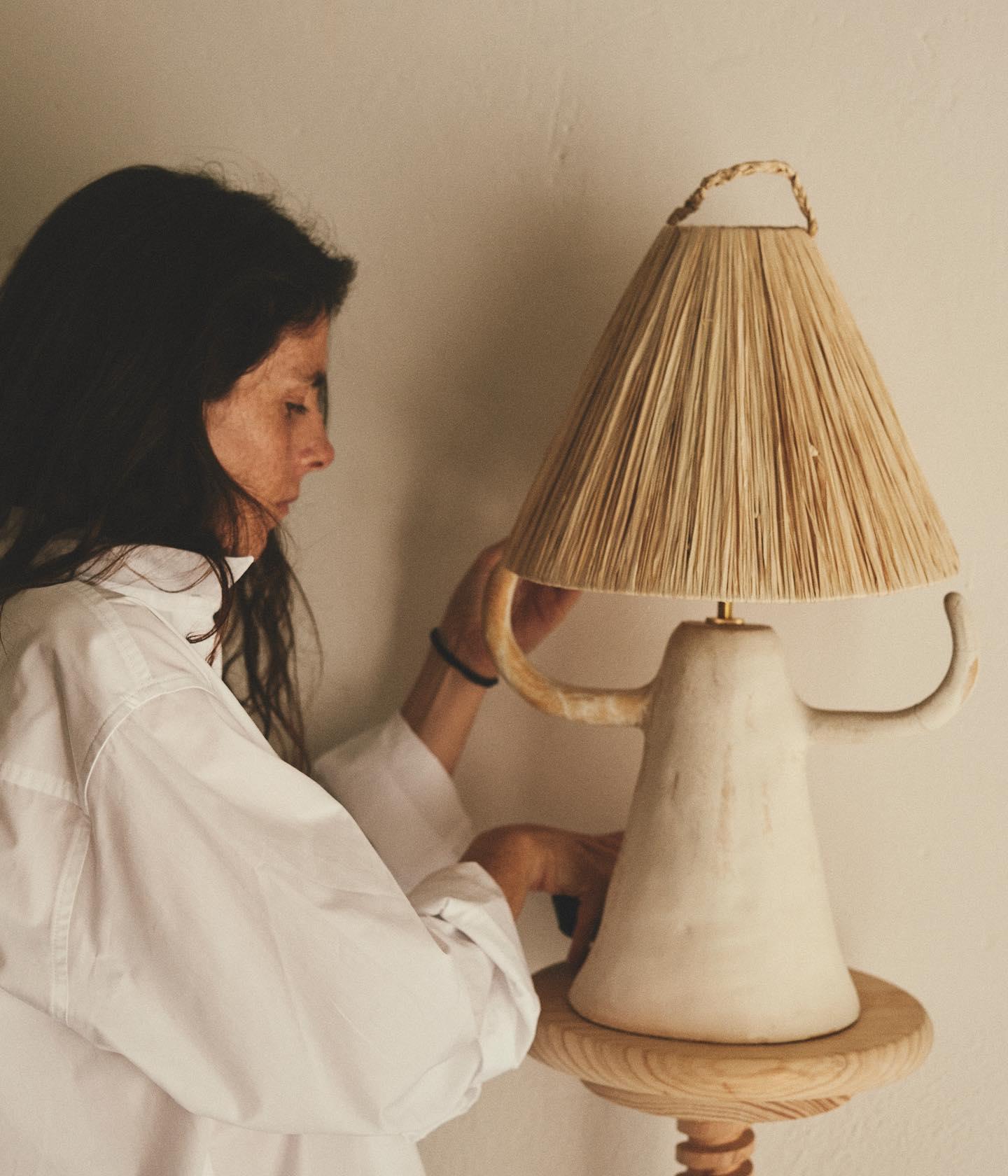 Stylish Ceramic Table Lamp with Horn Design - Modern Home & Office Decor Lighting for Bedroom, Living Room, and Workspace