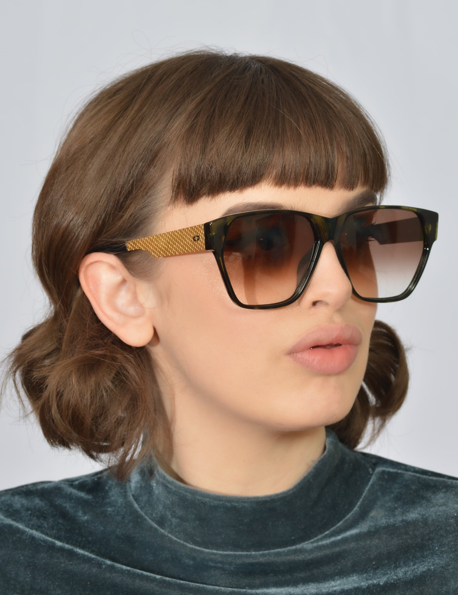 Christian Dior 2565 60 Sunglasses - Luxury Designer Shades for Women & Men | UV Protection, Fashionable & Elegant | Perfect for Beach, Driving & Outdoor Activities