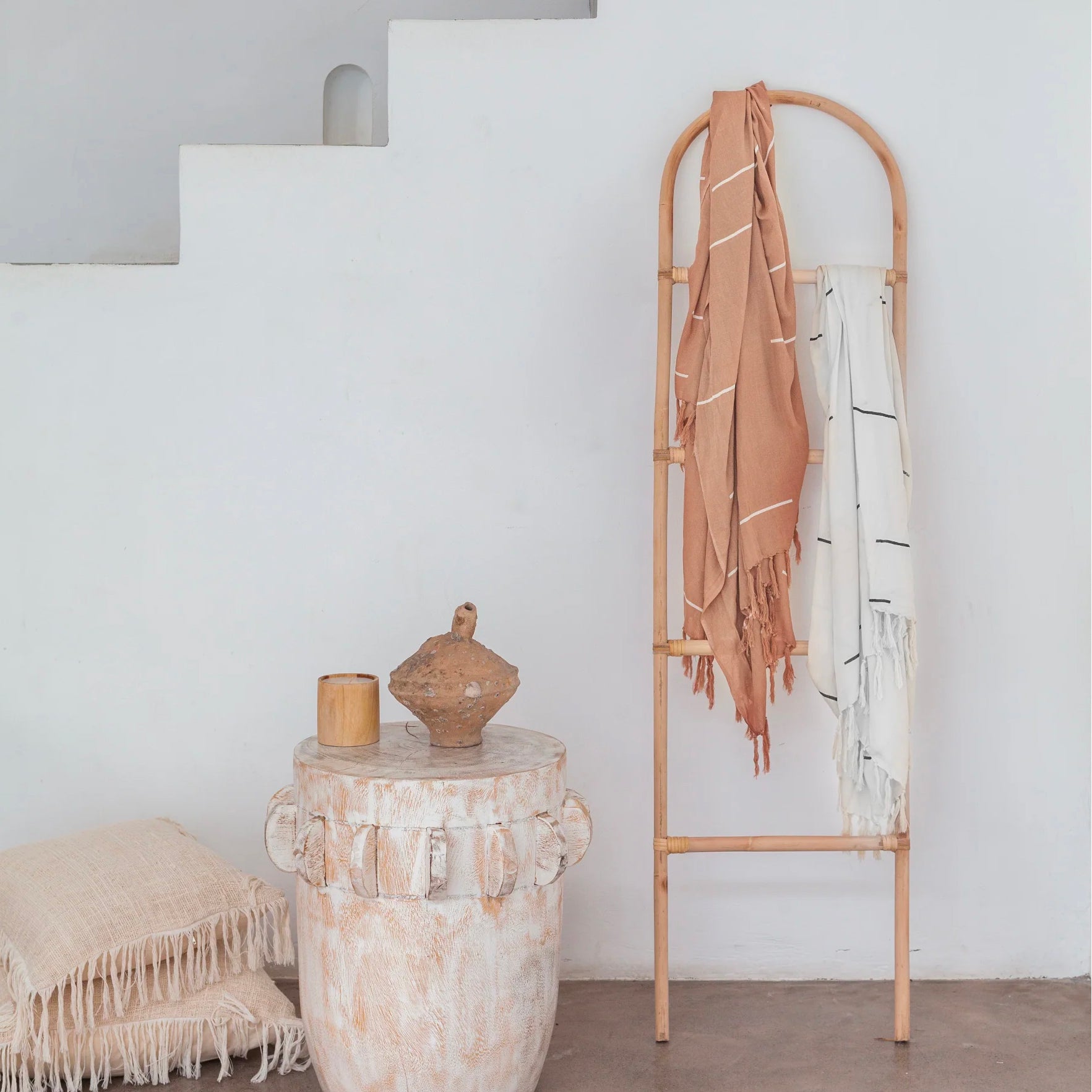 Stylish Arched Rattan Ladder Shelf - Boho Home Decor for Living Room, Bedroom & Bathroom Storage | Perfect for Blankets, Books & Plants Display