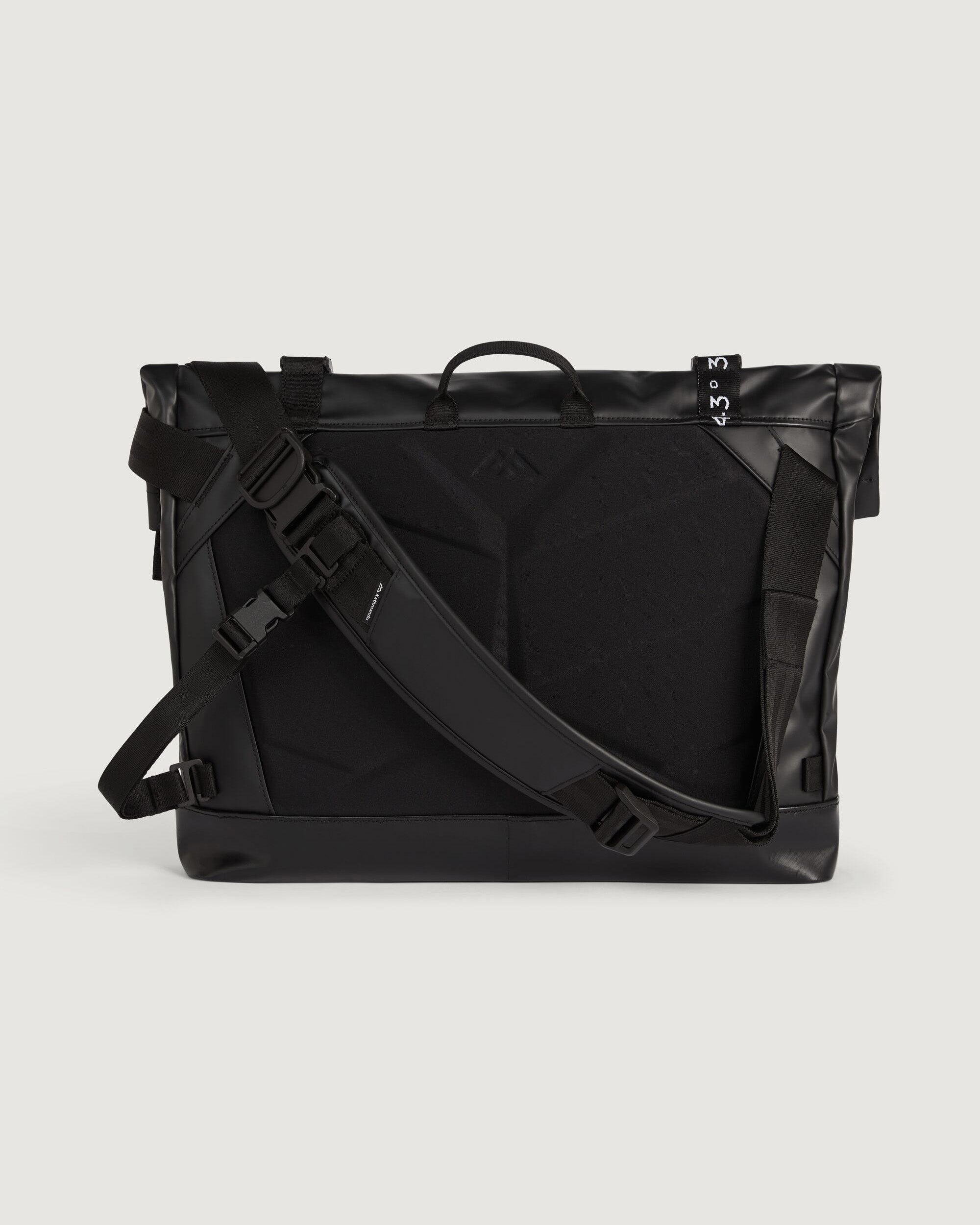 Amphi Roll Top Messenger Bag 15L Waterproof Backpack - Black Stingray Design for Men & Women - Perfect for Commuting, Travel & Outdoor Adventures