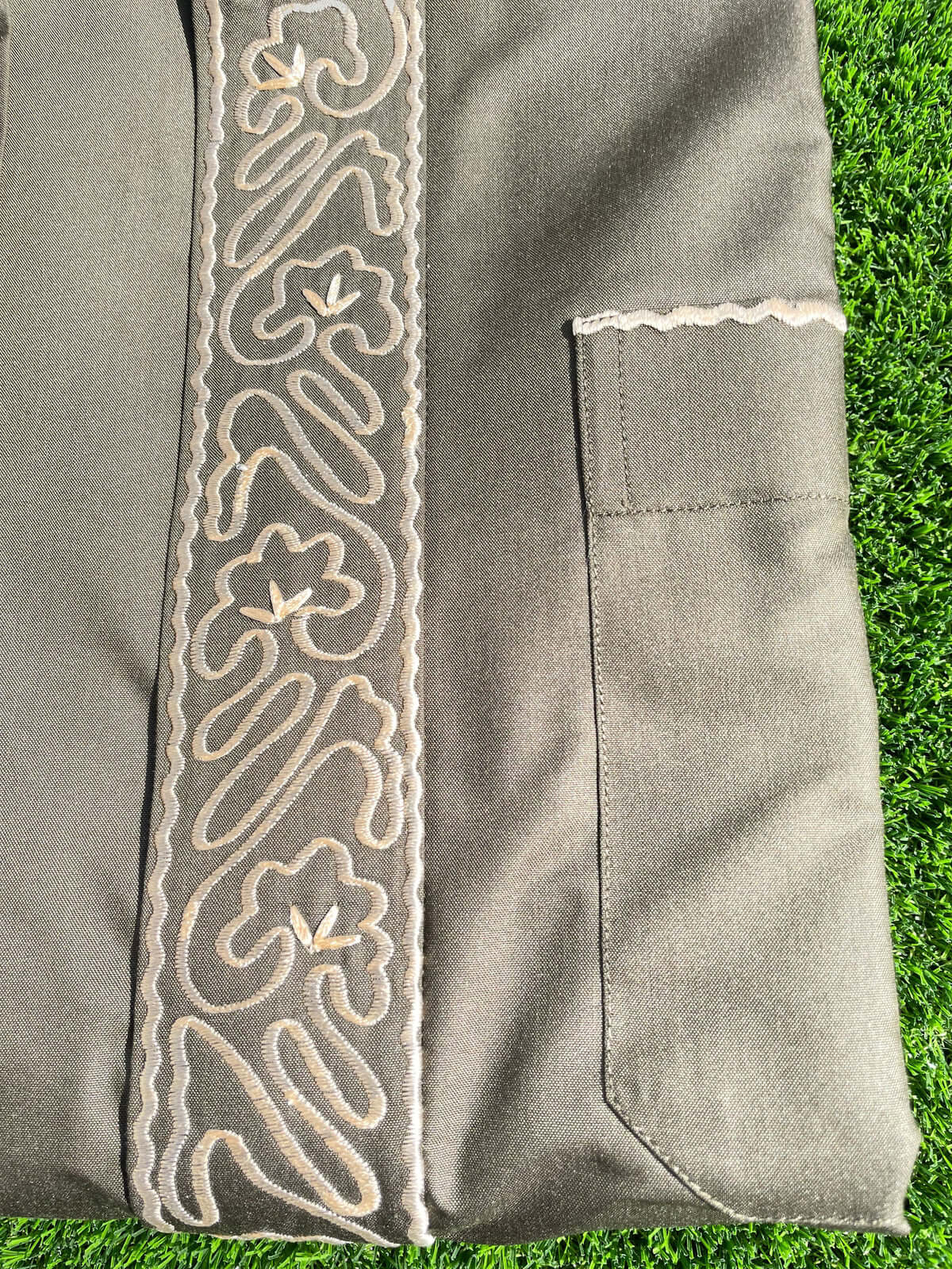 Premium Men's Forest Green Saudi Thobe with Gold Embroidery - Traditional Arabic Robe for Eid, Weddings & Special Occasions
