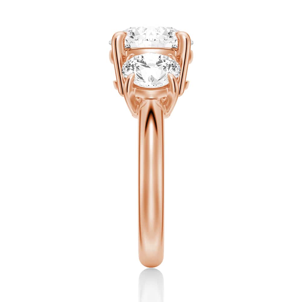 Exquisite Round Cut Three Stone Moissanite Engagement Ring for Women - Perfect for Proposals, Anniversaries & Special Occasions