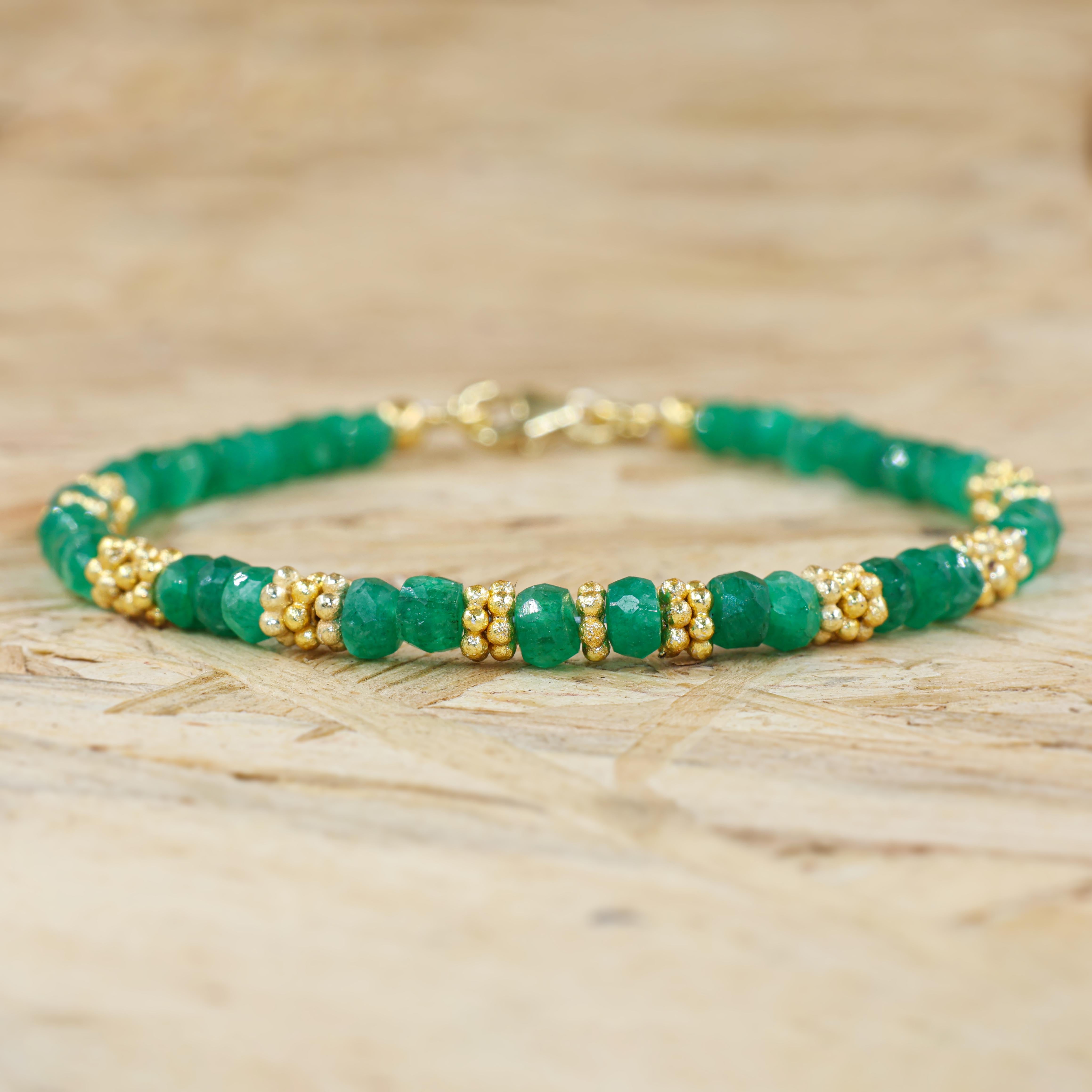 Natural Emerald Gemstone Beaded Bracelet for Women - Elegant Handmade Jewelry for Daily Wear, Gifts & Special Occasions
