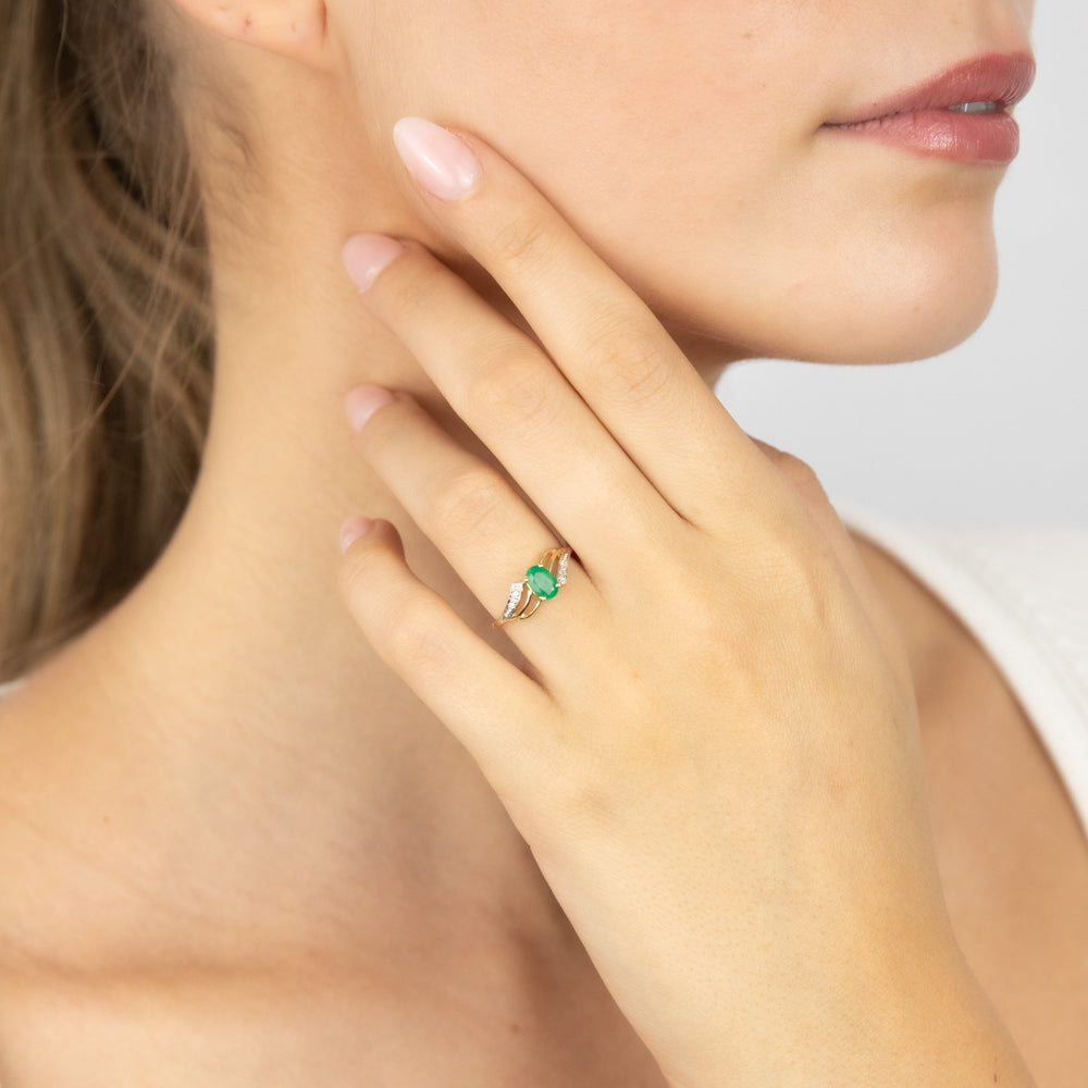 9ct Yellow Gold 0.55 Carat Natural Emerald & Diamond Ring for Women - Elegant Birthstone Jewelry Gift for Anniversary, Engagement & Special Occasions