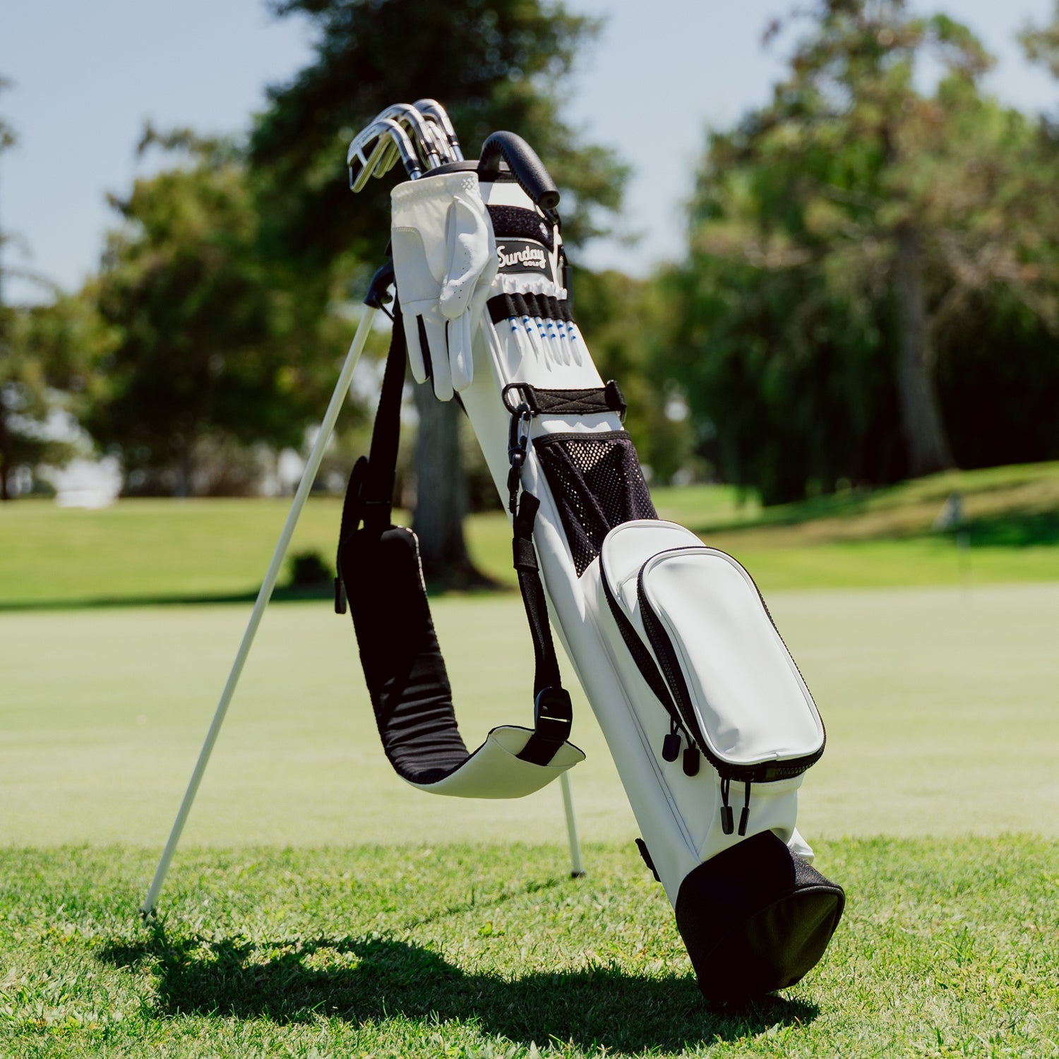 Sunday Golf Loma S Class | Premium White Vegan Leather Golf Bag | Perfect for Weekend Golfers & Course Play