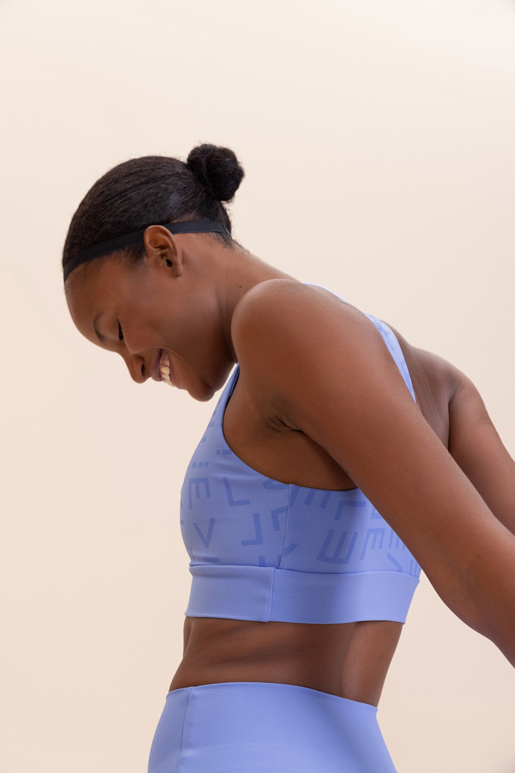 Hydefit® Adaptiv Icon Sports Bra - High Support Workout Bra for Women, Seamless Comfort & Breathable Fabric - Perfect for Running, Yoga & Gym Training