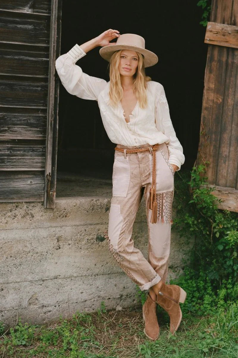 Fringe Soga Leather Belt in Gold - Stylish Western Accessory for Women | Perfect for Cowgirl Outfits, Country Concerts & Boho Fashion