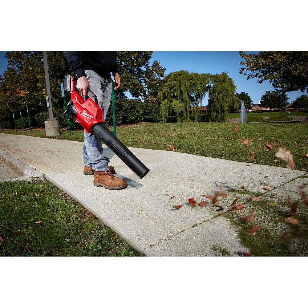 Milwaukee M18 FUEL 18V Cordless Leaf Blower - 450 CFM, 120 MPH, Brushless Motor, Battery Sold Separately - Perfect for Yard Cleanup, Driveway Clearing & Outdoor Debris Removal