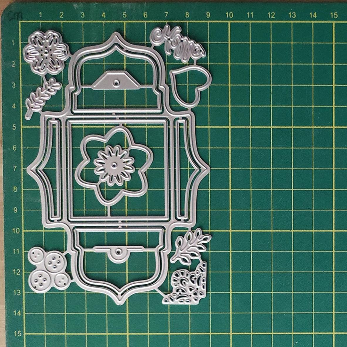Metal Gift Box Bag Die Cuts - DIY Scrapbooking Card Making Stencils & Embossing Dies for Handmade Cards, Invitations, Wedding Decor - Perfect for Crafting, Scrapbooking & Paper Art Projects