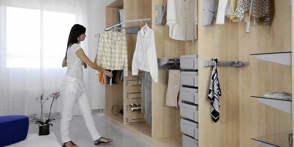 SuperLift Pull Down Closet Rod System - Grey Space Saving Wardrobe Organizer with Adjustable Side-Mounted Tensioners | Made in Italy | Perfect for Small Closets, Bedrooms & Apartment Storage Solutions