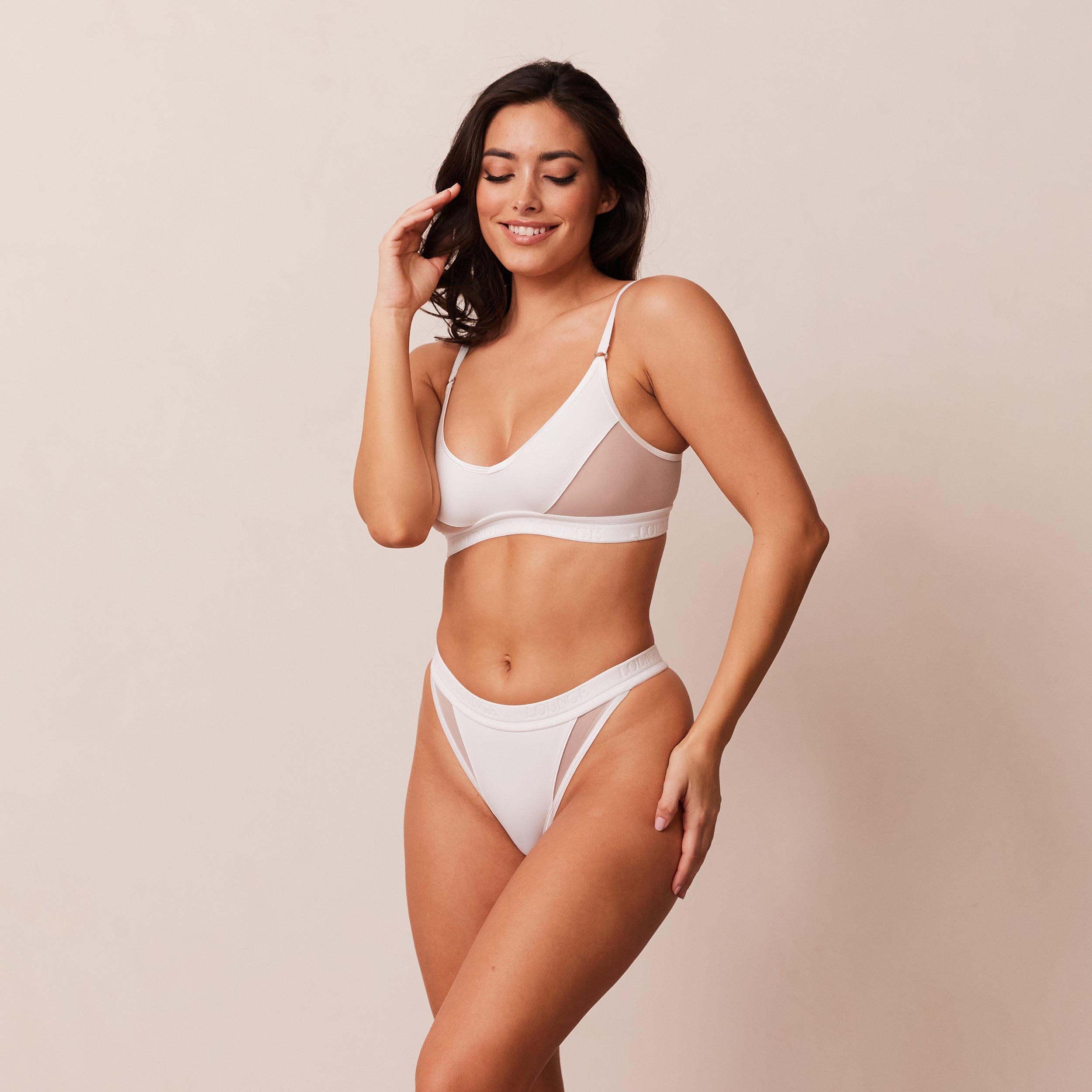 Contour Mesh Bra - Comfortable Wireless Support for Women - Perfect for Yoga, Workouts & Everyday Wear - White