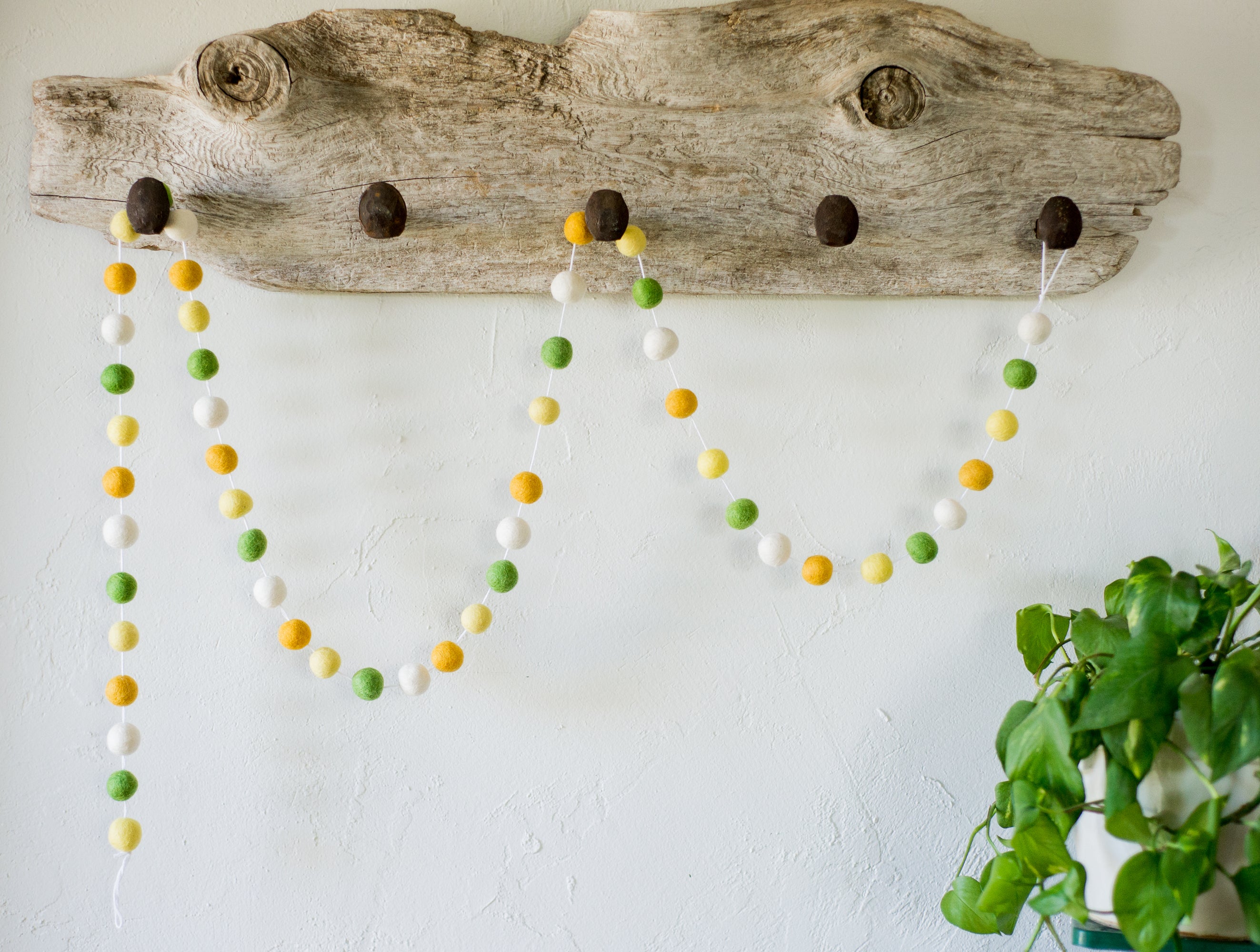 Dandelion Felt Ball Garland - Handmade Decorative String for Nursery, Baby Shower, Wedding & Home Decor - Eco-Friendly Wool Felt Balls on Natural Cotton String - Perfect for Wall Decor, Party Backdrop & Boho Room Aesthetic