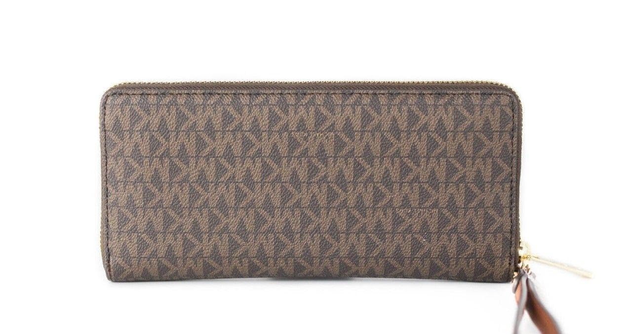 Michael Kors Women's Jet Set Travel Continental Wallet - RFID Blocking Card Holder for Credit Cards & ID - Stylish Travel Accessories for Women | Perfect for Airports, Business Trips & Daily Use
