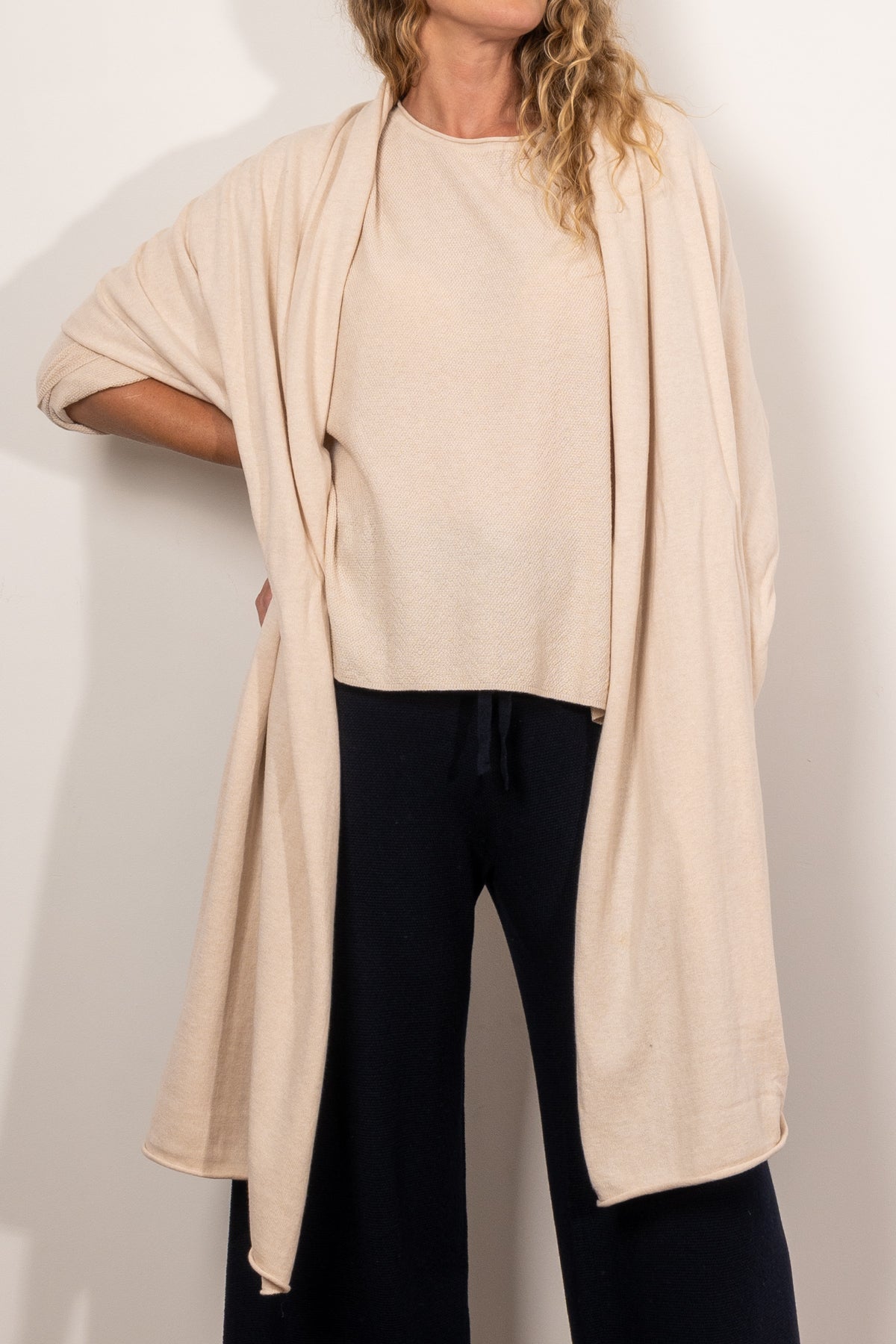 Premium Talamaya Merino Wool Wrap - Soft & Warm Winter Shawl for Women - Perfect for Cozy Evenings, Travel & Outdoor Adventures