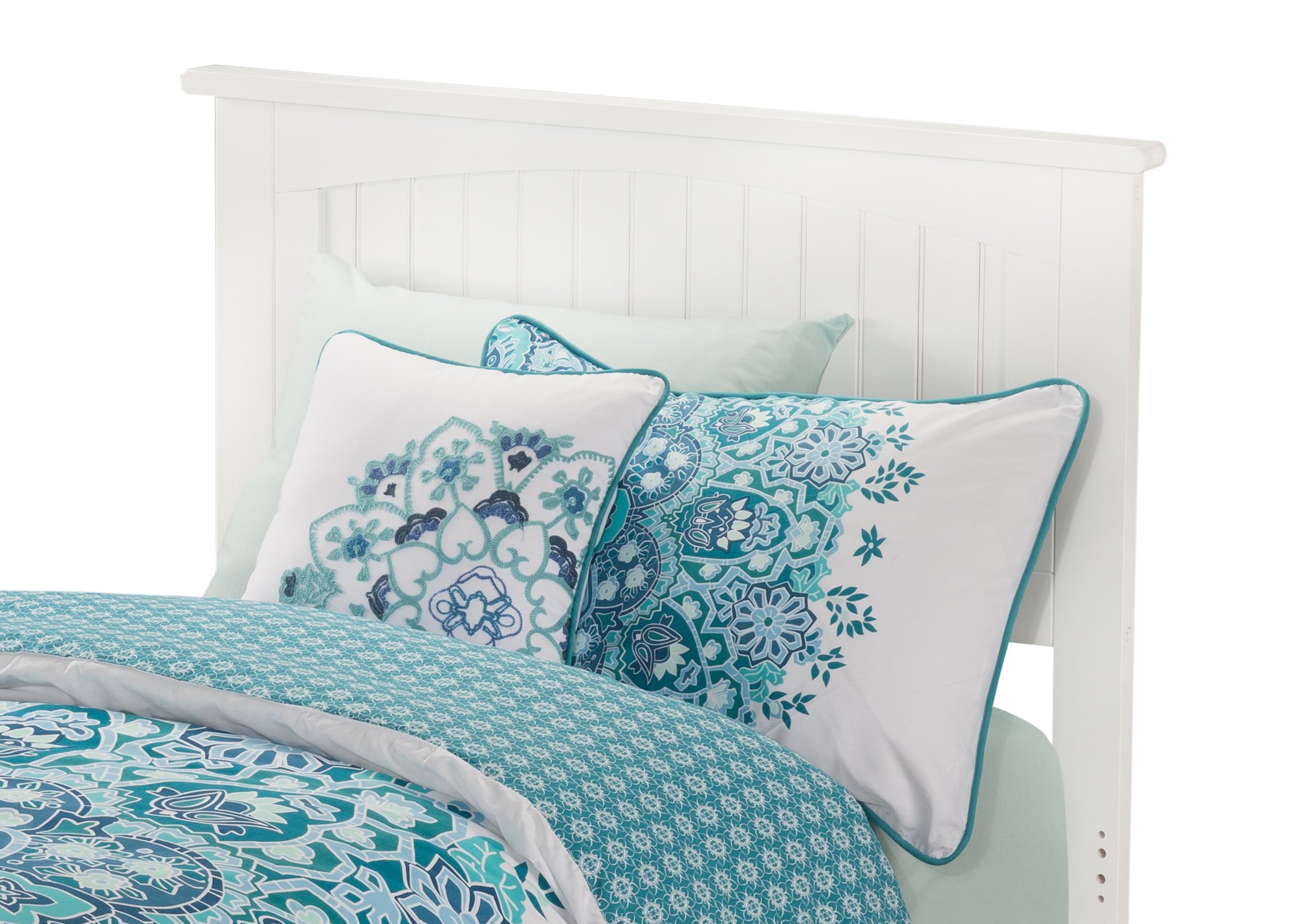 Atlantic Furniture AR8211002 Nantucket Platform Bed with Open Foot Board - Twin XL Size, White Wooden Frame - Perfect for Kids Rooms, Guest Bedrooms & Coastal Style Homes