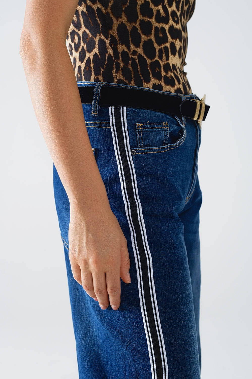 Extra Large Striped Jeans for Women - Trendy Side Stripes & Comfort Fit - Perfect for Casual Wear, Street Style & Everyday Outfits