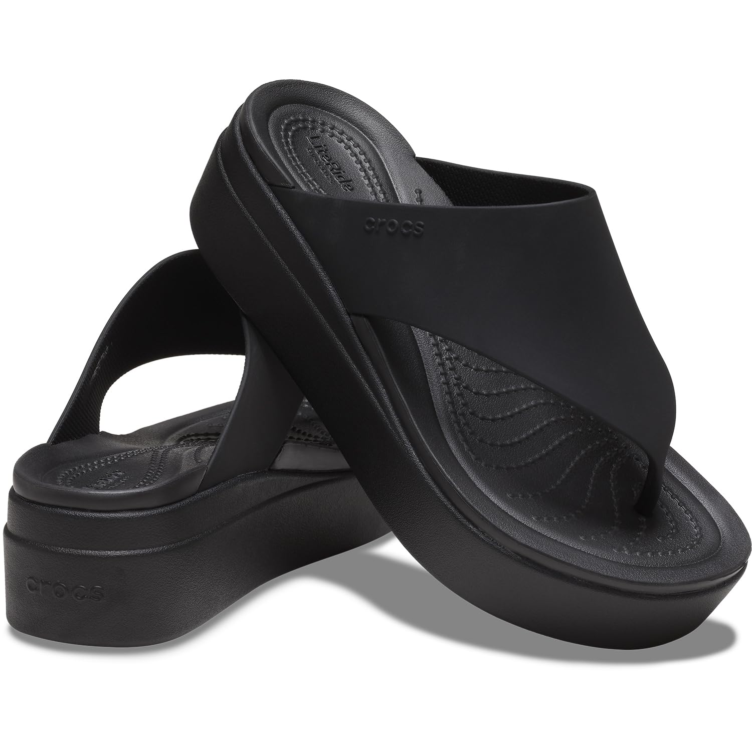 Crocs Women's Brooklyn Platform Flip Flops - Comfortable Slip-On Sandals for Summer, Beach, Pool & Casual Wear
