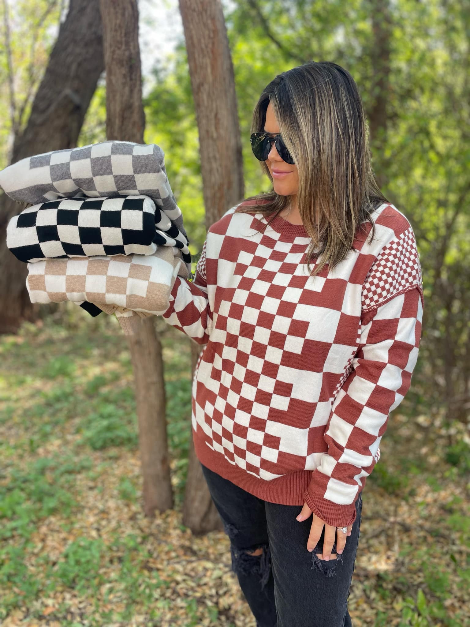 PREORDER: Stylish Checkered Sweater for Women & Men - 4 Color Options - Cozy Knit Pullover for Fall & Winter Fashion - Perfect for Casual Outfits, Office Wear & Holiday Gatherings