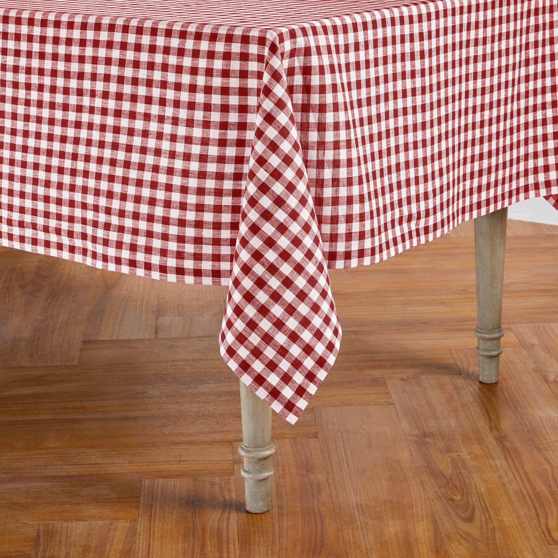 Stylish Red and White Checkered Gingham Tablecloth - Perfect for Picnics, BBQs, and Outdoor Dining