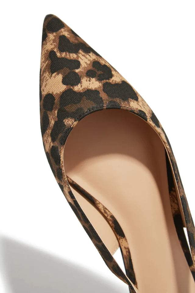 Ashlyn Pointed Toe Flats - Women's Leopard Print Ballet Shoes for Work & Casual Wear | Comfortable Slip-On Flats for Office, Party & Everyday Outfits