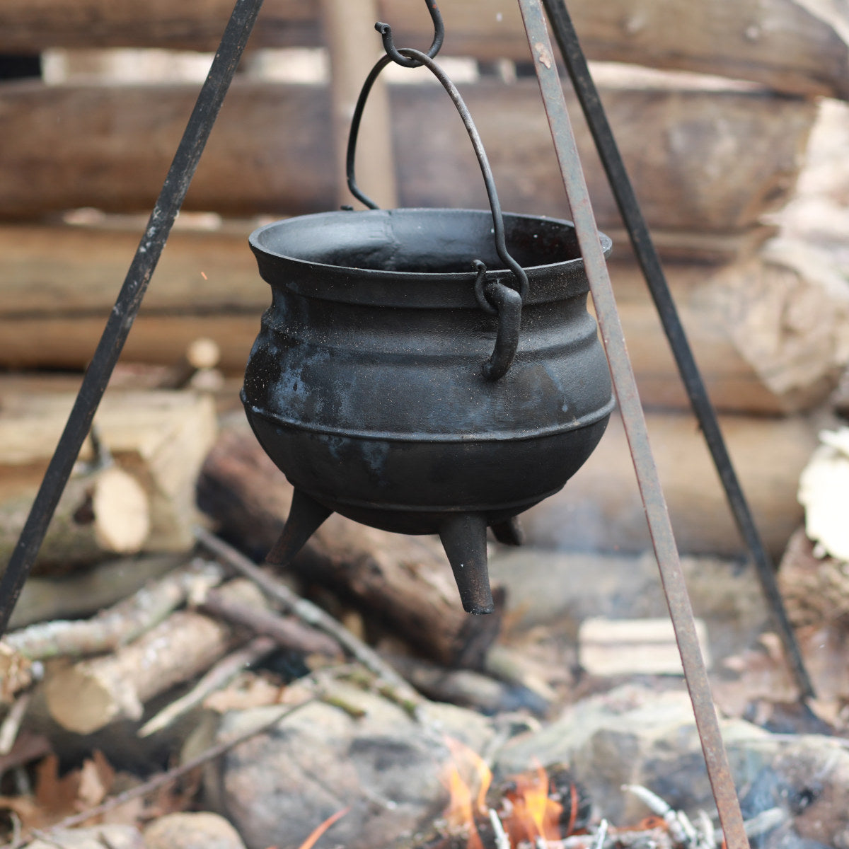 5 Quart Cast Iron Dutch Oven – Heavy Duty Enameled Pot for Cooking, Baking & Braising – Perfect for Soups, Stews & Bread Making in Oven or Stovetop