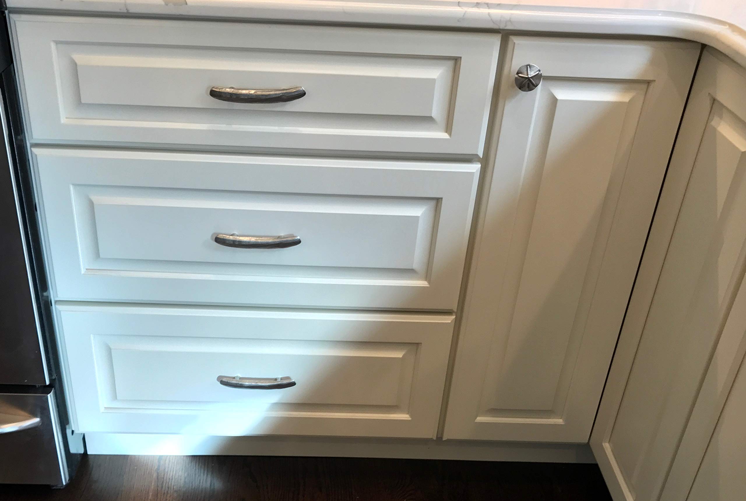 Sand Dollar Drawer Knob - Beach Themed Cabinet Pull - Solid Metal Silver Finish - Perfect for Coastal Home Decor & Bathroom Vanity Upgrades