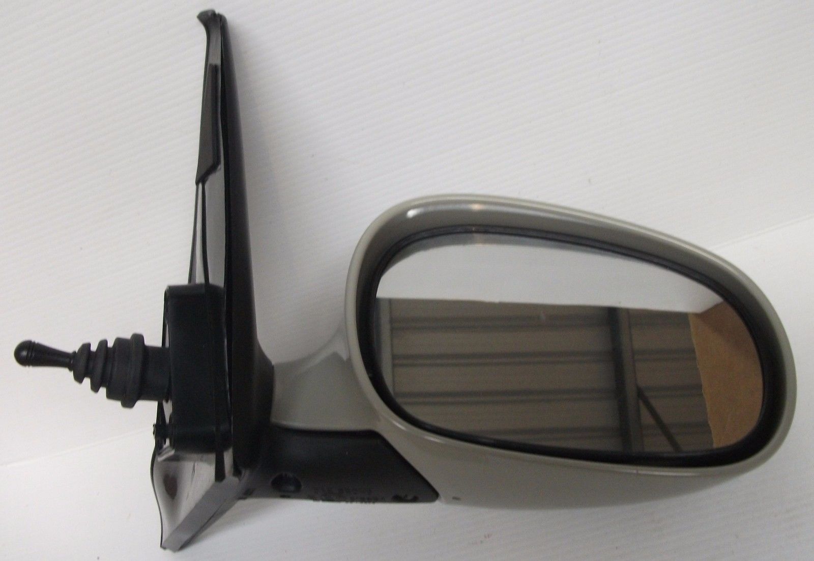 Genuine Replacement Door Mirror for Daewoo Lanos - Left/Right Side Compatible - Perfect for Car Repair & Auto Parts Replacement