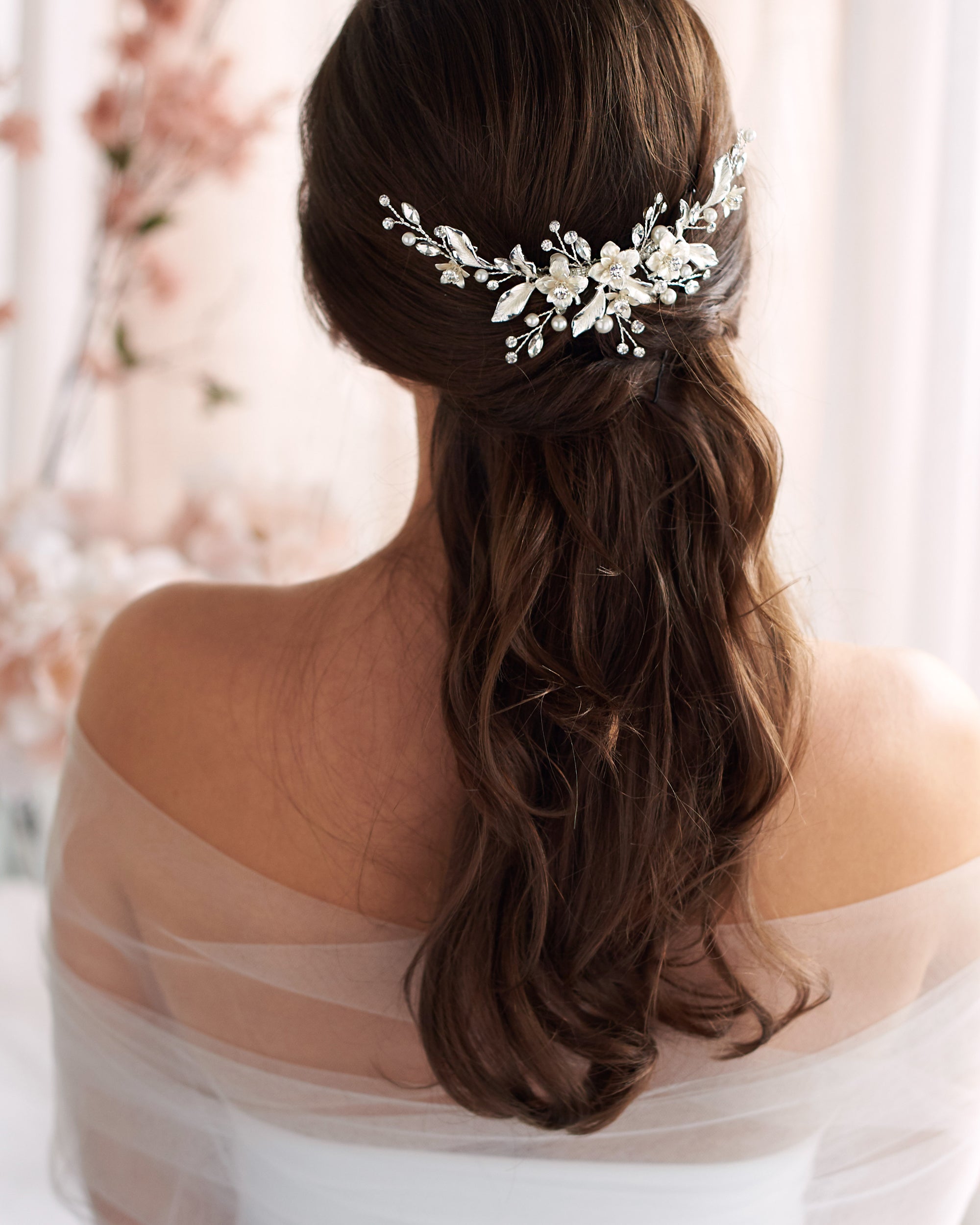 Elegant Petite Pearl & Floral Headpiece for Women - Vintage-Inspired Hair Accessories for Weddings, Parties & Special Occasions