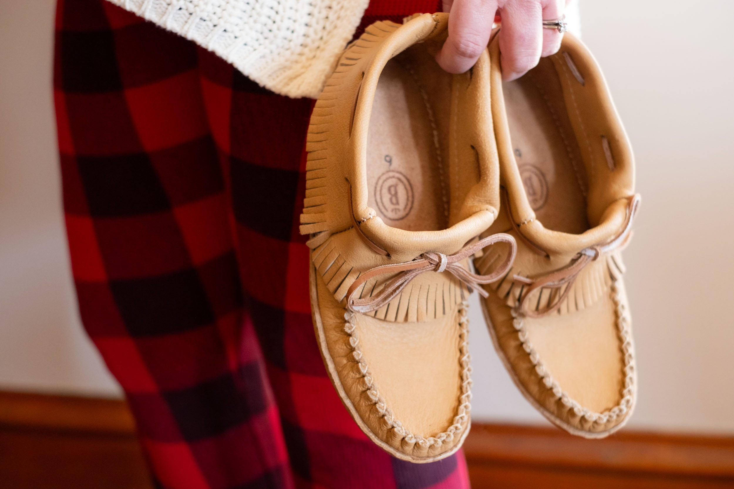 Women's Soft Sole Moose Hide Leather Moccasins - Comfortable Handmade Slippers for Indoor/Outdoor Wear - Perfect for Home, Office & Casual Occasions