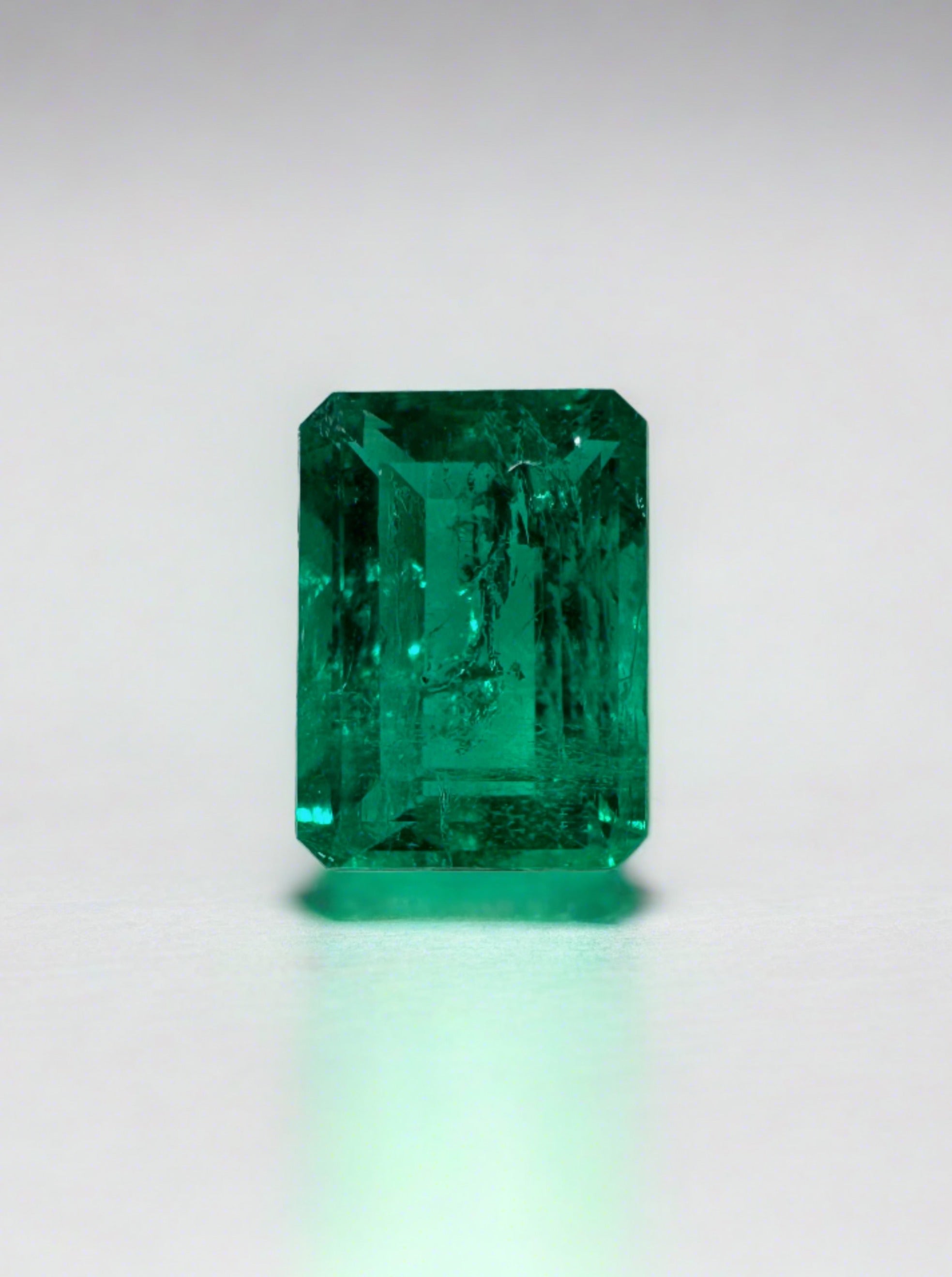0.80 Carat 6.5x5mm Colombian Emerald Loose Gemstone - Emerald Cut for Jewelry Making, Engagement Rings & Fine Jewelry Designs