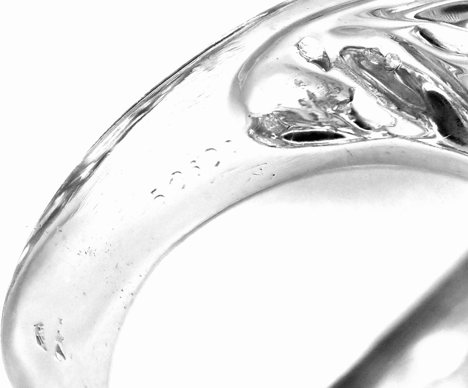 Authentic Carrera Y Carrera Dolphin Motif 18k White Gold Diamond Ring - Elegant Jewelry for Women, Perfect Gift for Anniversary, Wedding & Special Occasions