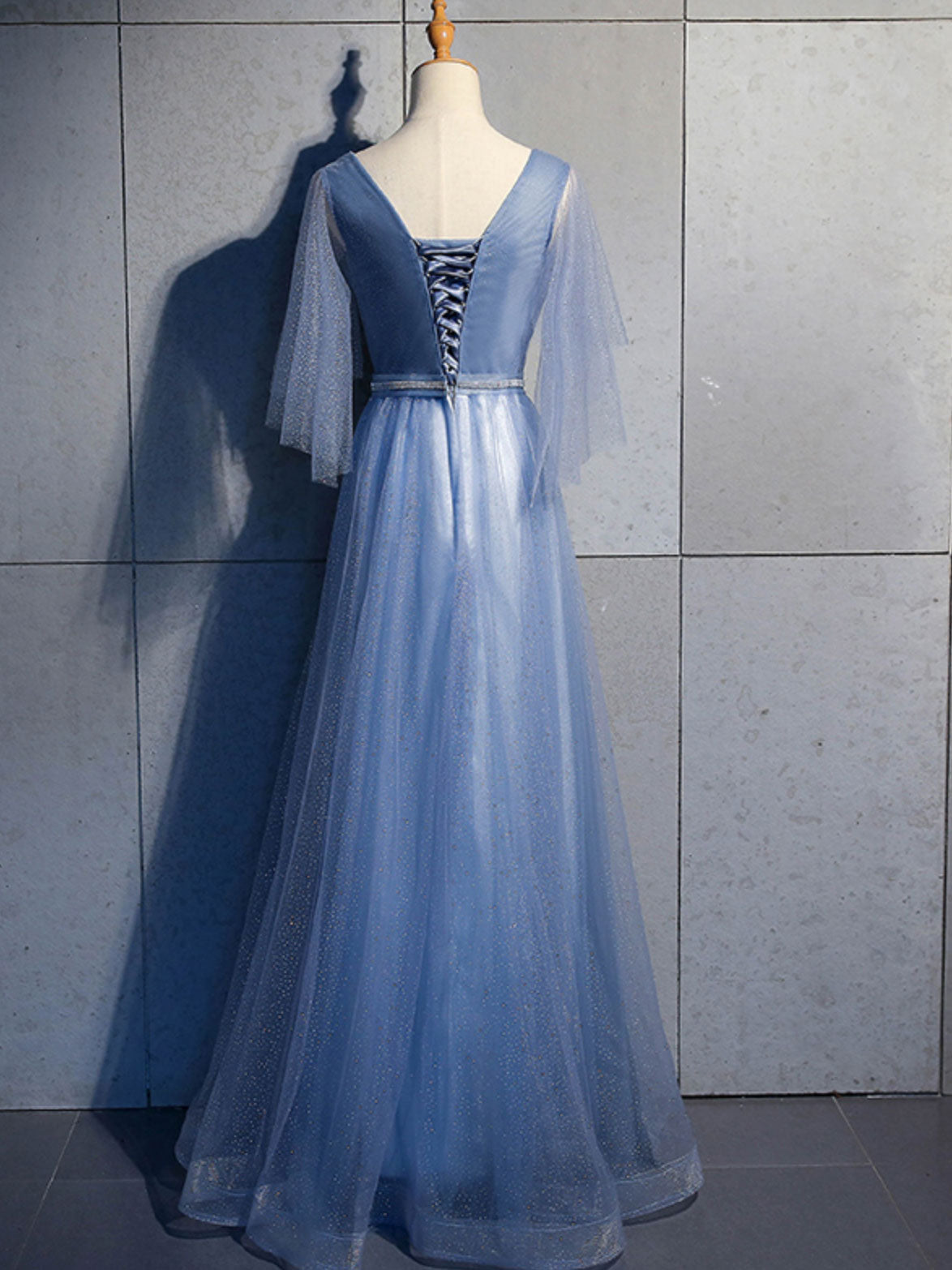 Elegant V-Neck Tulle Sequin Long Prom Dress - A-Line Evening Gown for Formal Events, Homecoming, and Special Occasions