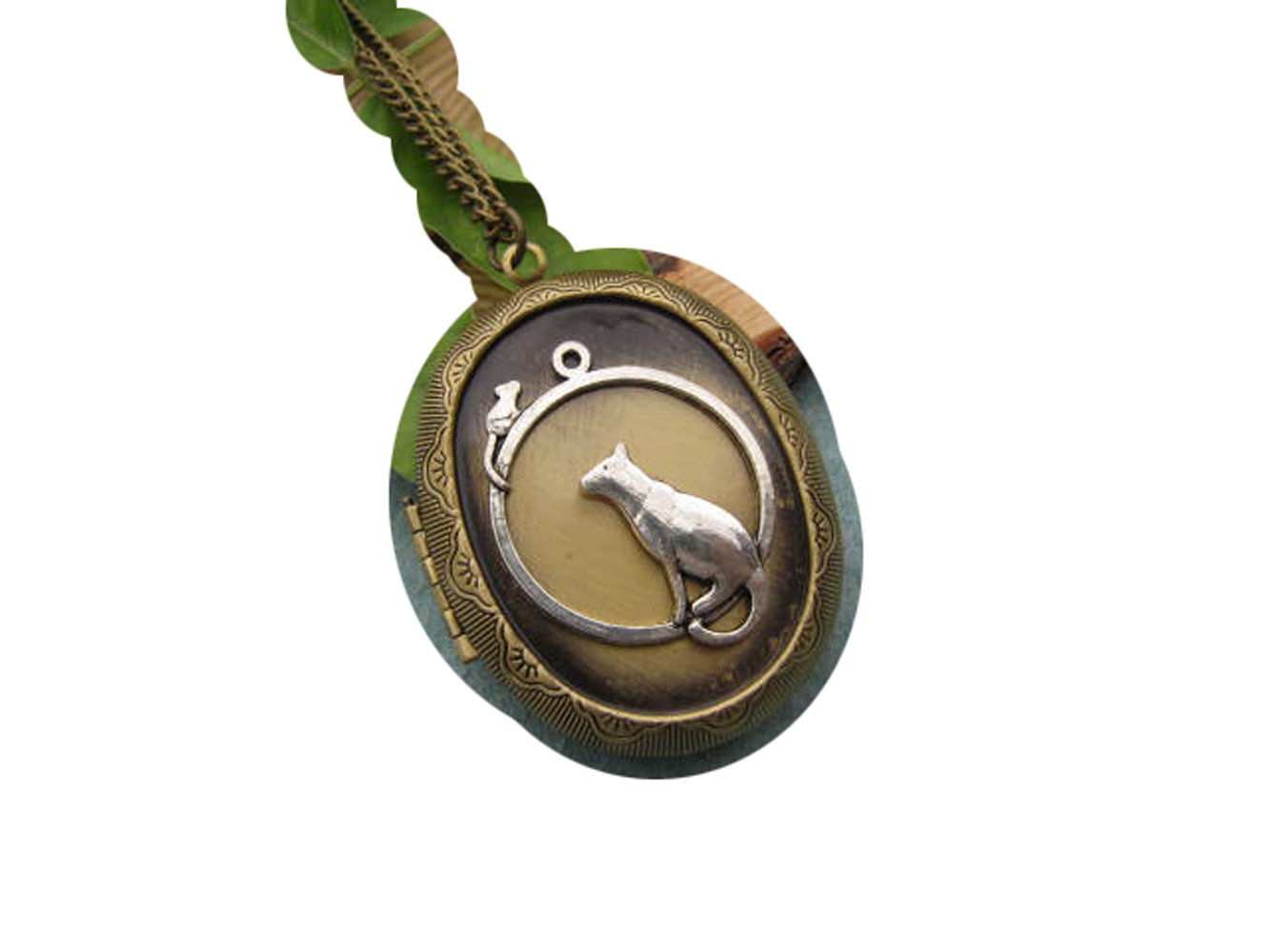 Bronze Cat Locket Necklace - Animal Pendant Jewelry with Cat & Mouse Design - Perfect Gift for Crazy Cat Ladies - Ideal for Casual Wear, Special Occasions & Cat Lovers
