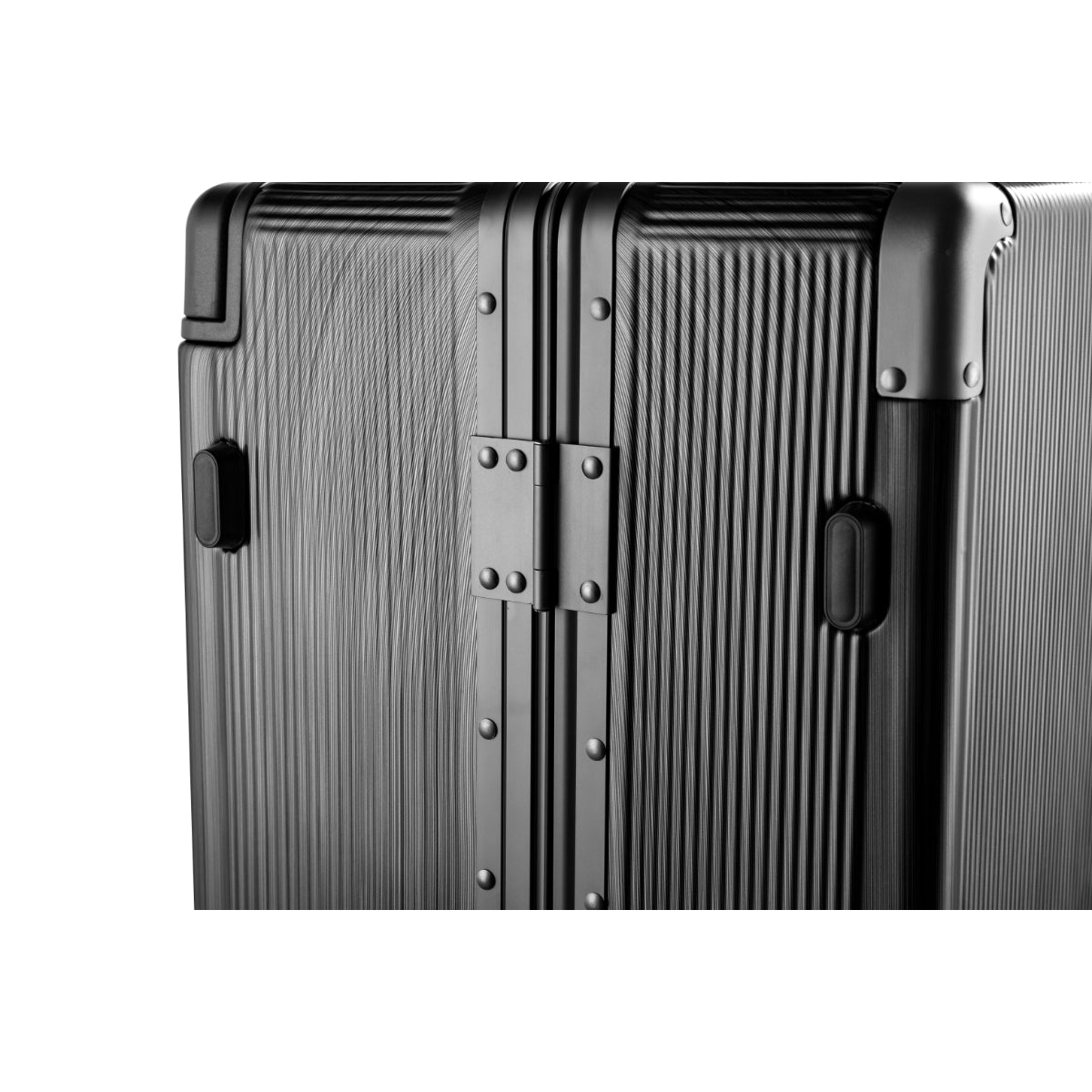 Daycrown Extra Wide Aluminum Frame Telescopic Handle Trunk Luggage - Perfect for Travel, Business Trips & Family Vacations