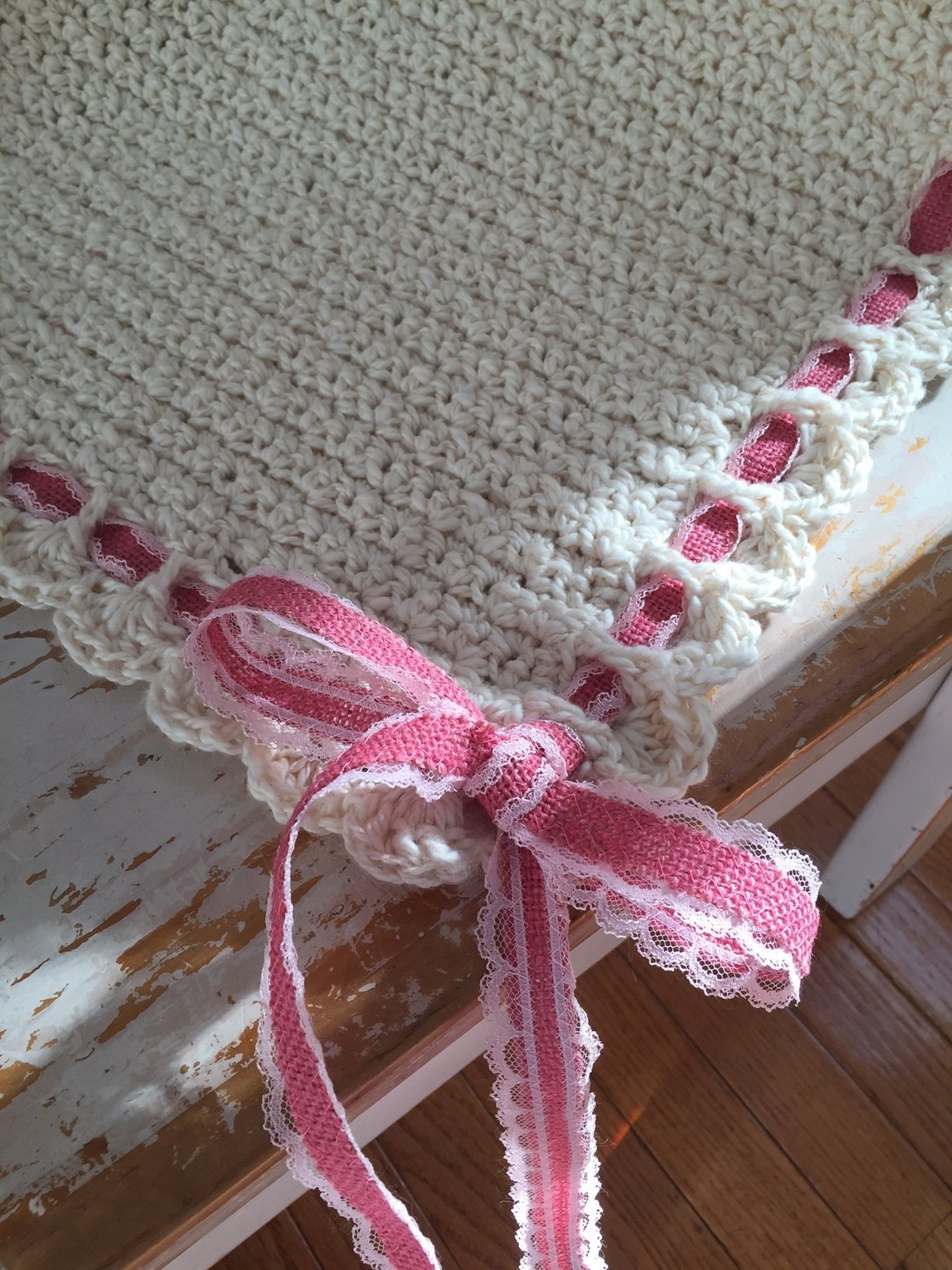 Organic Cotton Hand-Crocheted Baby Blanket - Soft & Hypoallergenic Newborn Swaddle Blanket for Boys & Girls - Perfect for Nursery, Stroller & Photo Shoots