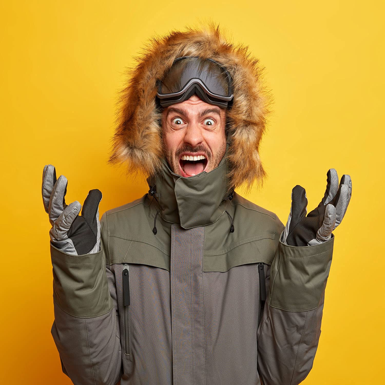 10 Pairs Bulk Winter Gloves for Men & Women - Waterproof, Insulated, Extreme Cold Weather Gloves - Perfect for Skiing, Snowboarding, Hiking & Outdoor Work