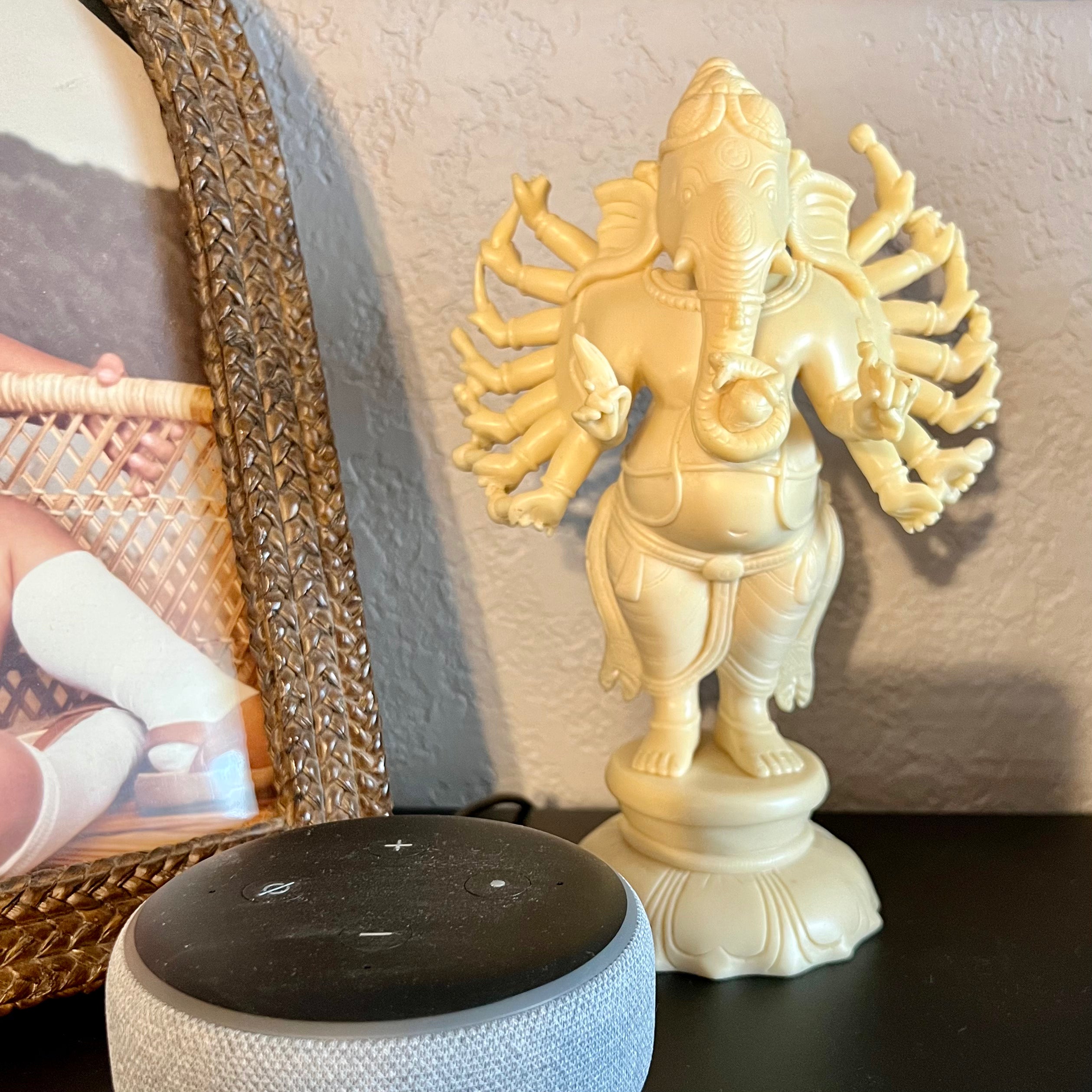 Lucky Ganesha Statue for Home & Office - Hindu God of Success & Prosperity - Perfect for Meditation, Yoga Spaces & Spiritual Decor