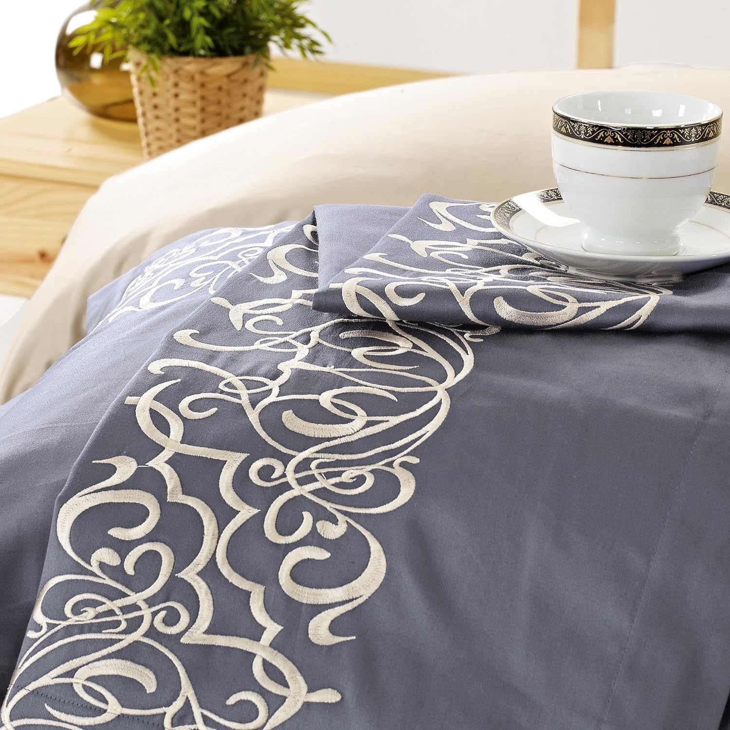 Harrison Cotton 300 Thread Count Duvet Cover Set - Queen Size, Soft & Breathable Bedding Set for All Seasons - Perfect for Master Bedroom, Guest Room & Hotel Use