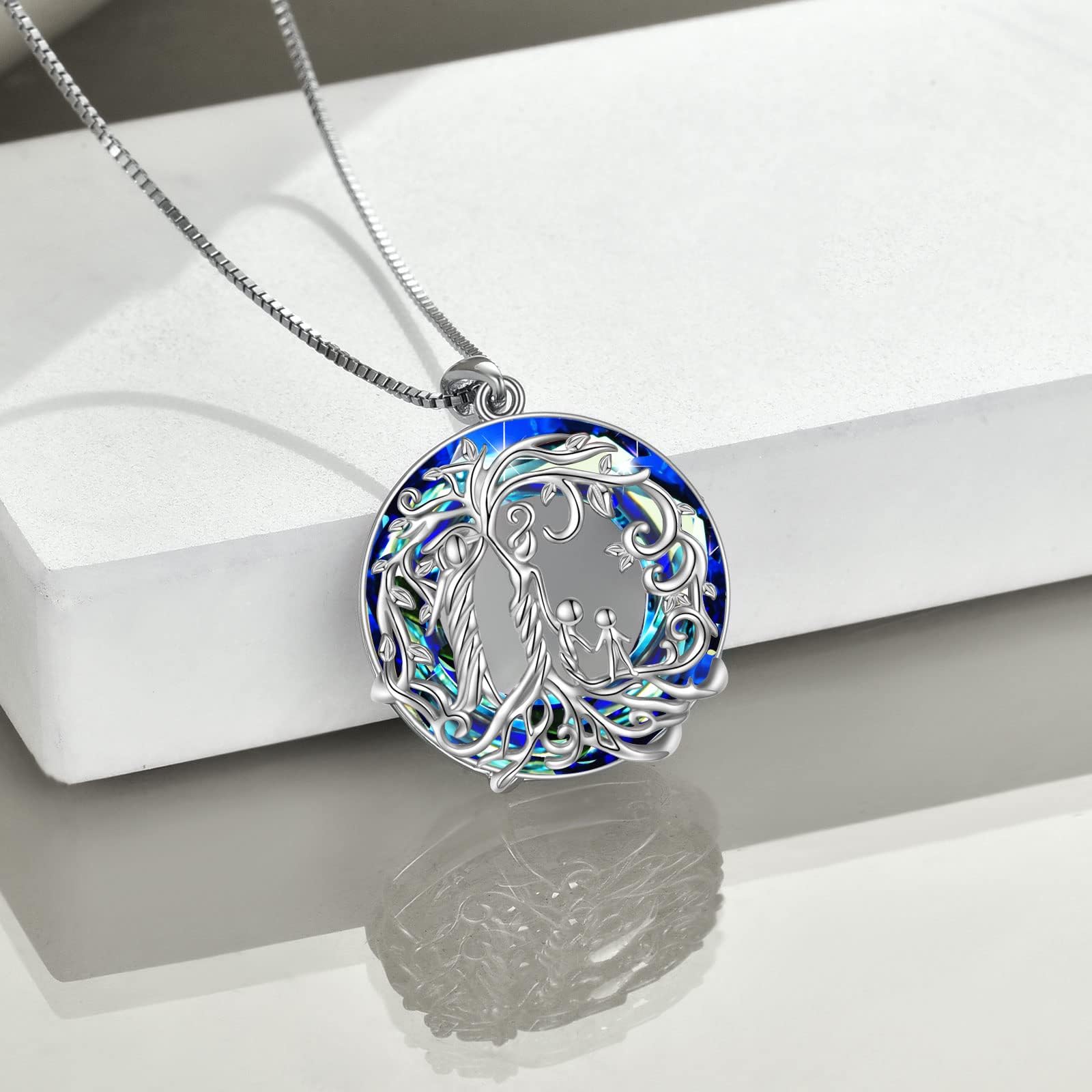 TOUPOP Sterling Silver Family Tree Necklace - 925 Silver Mother & 1-5 Children Pendant with Crystal, Heartwarming Gift for Mom, Grandma, Daughter on Birthday, Mother's Day | Perfect for Family Reunions, Special Occasions & Keepsake Jewelry