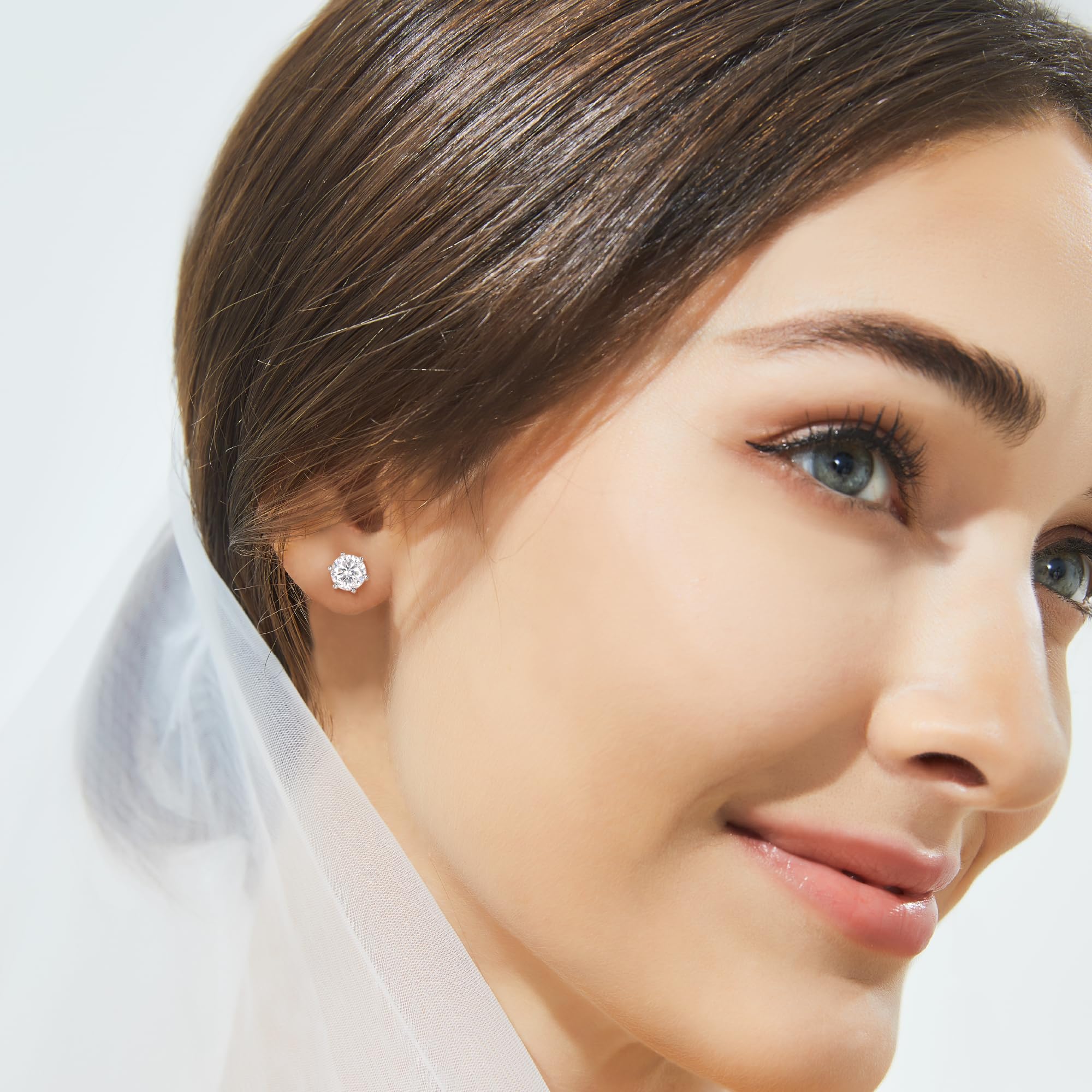 MomentWish Stud Earrings for Women - D Color VVS1 Simulated Diamond 925 Sterling Silver Solitaire Earrings - Perfect Birthday Gift, Valentine's Day Present & Anniversary Jewelry - Elegant Everyday Wear & Special Occasion Accessory