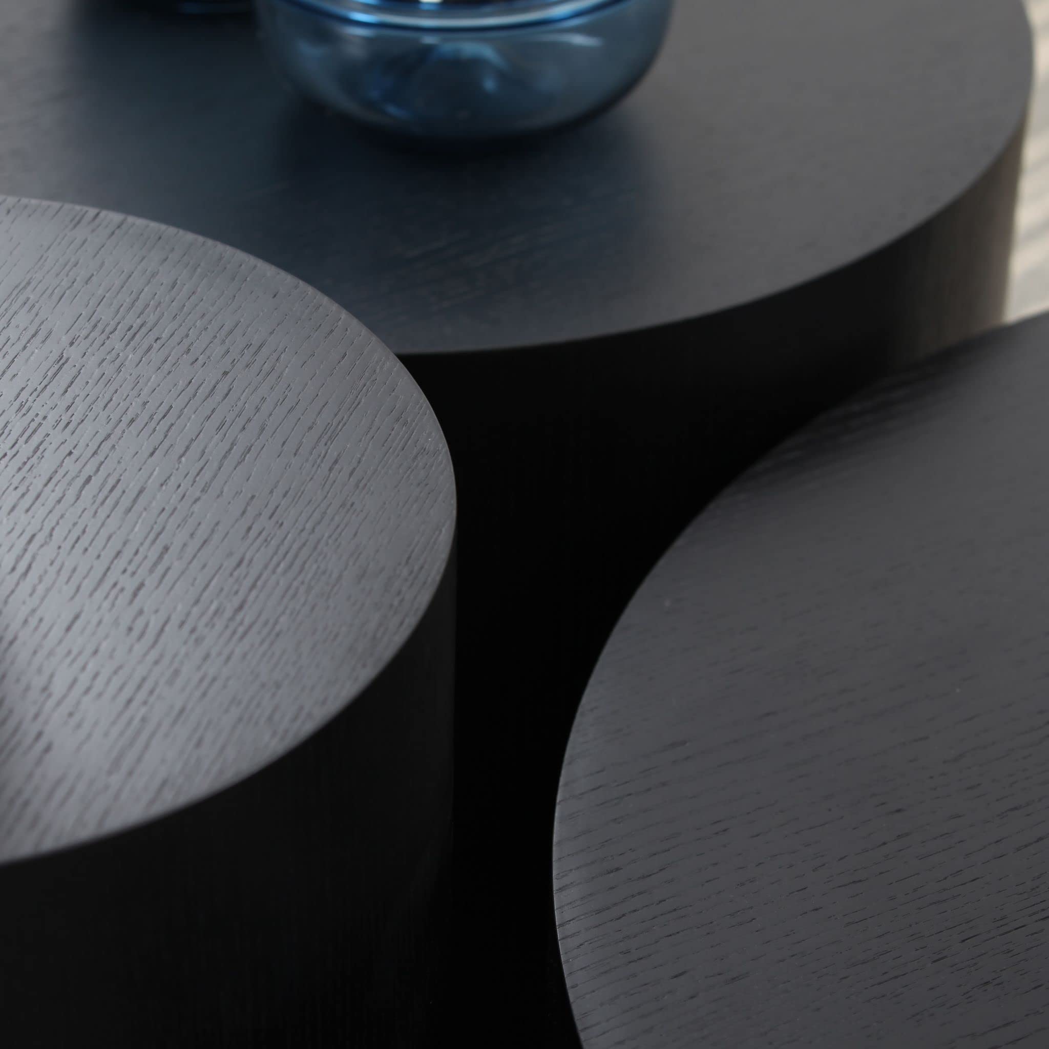 Modern Round MDF Coffee Table - Minimalist Side Table & End Table for Living Room, Bedroom & Office - Fully Assembled Contemporary Furniture for Small Spaces