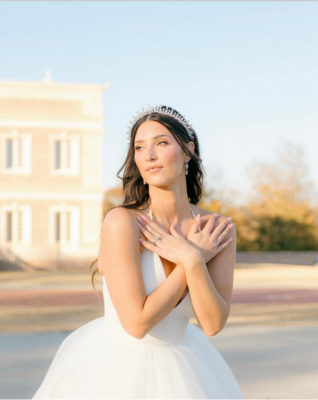 QUEEN ANNE Simulated Diamond Halo Tiara - Elegant Crystal Bridal Crown for Weddings, Prom, Pageants & Special Occasions