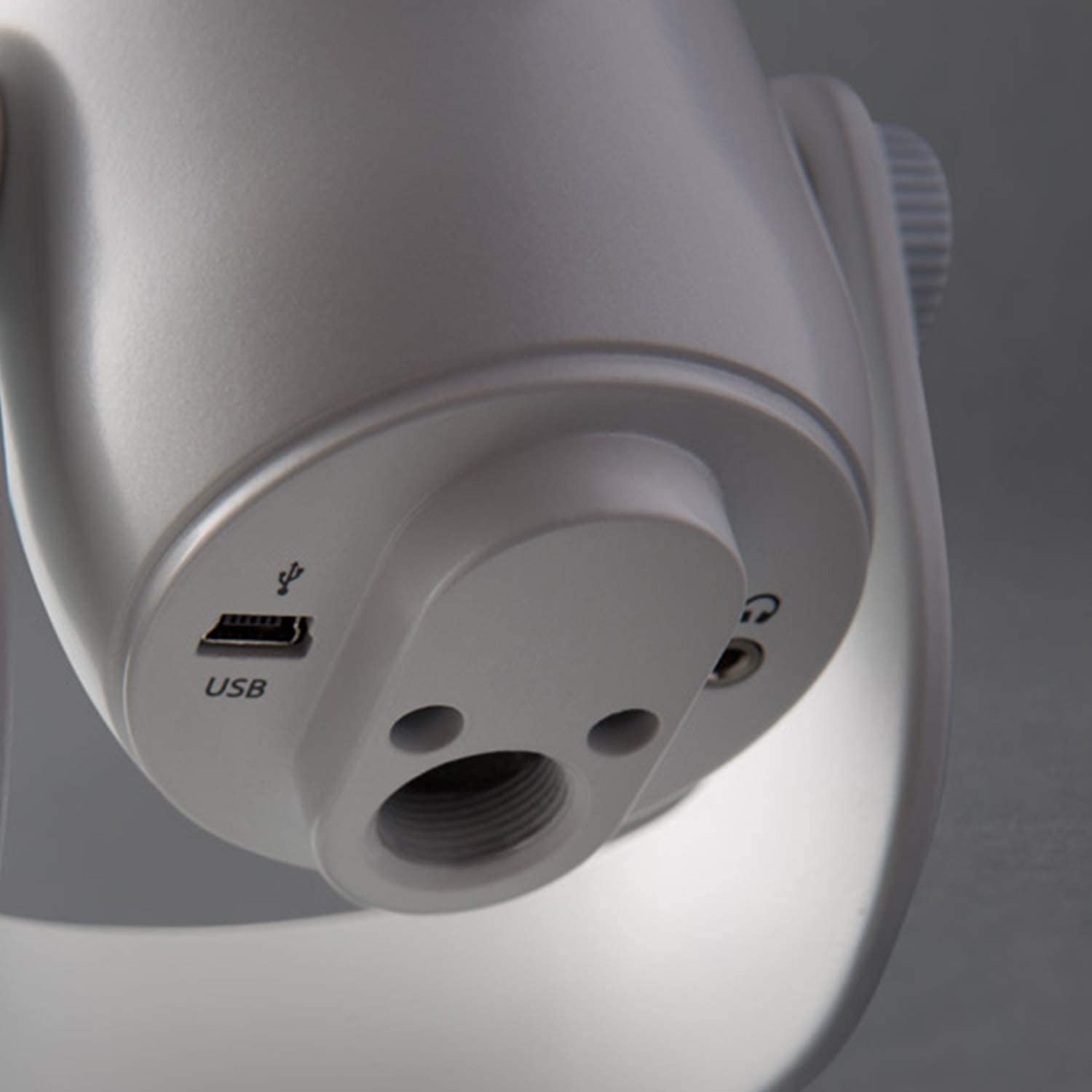 Logitech Blue Yeti USB Microphone for PC - Professional Condenser Mic for Podcasting, Gaming, Streaming & Studio Recording (White) - Perfect for Home Studios, Twitch Streamers & YouTube Content Creators