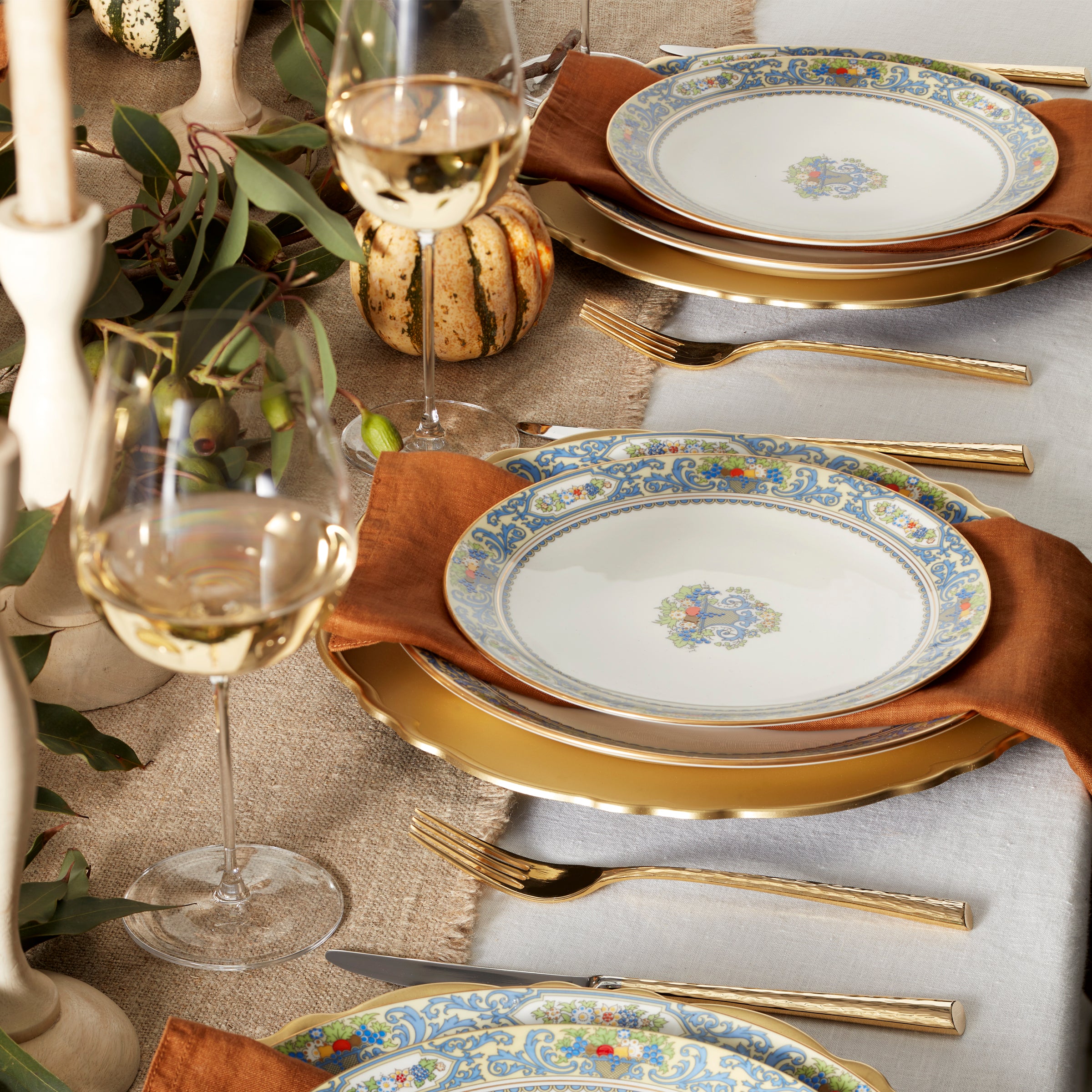 Elegant White Accent Plates Set of 4 - Perfect for Fall Dinner Parties, Thanksgiving Decor & Seasonal Table Settings