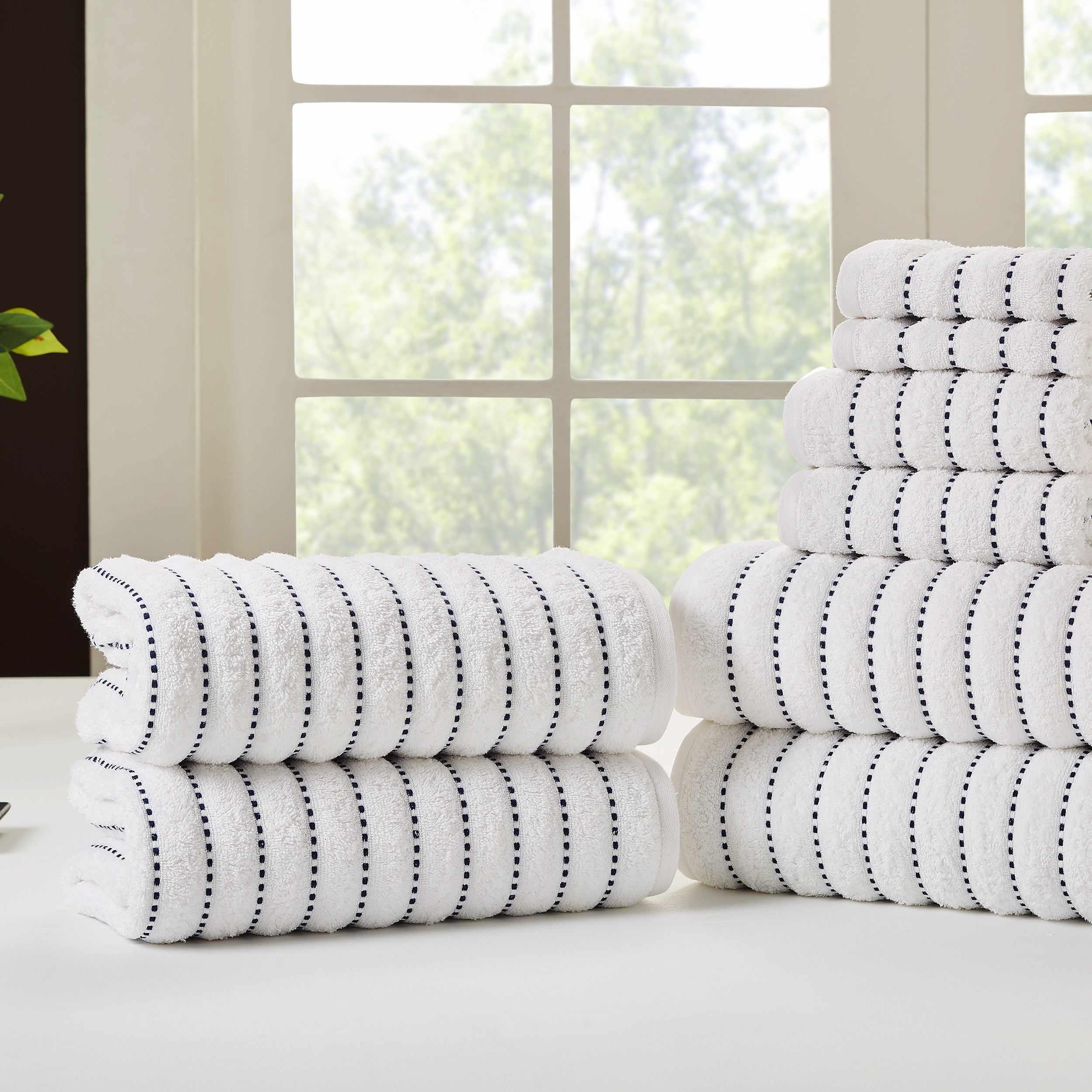 Premium Organic Cotton 8-Piece Bath Towel Set - 650 GSM Ultra Soft & Absorbent - Perfect for Spa, Bathroom, Beach & Gym Use