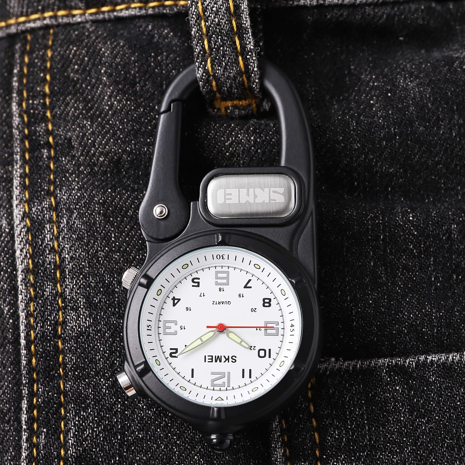 Clip-On Carabiner Watch with Flashlight & Second Hand - Unisex Pocket Watch for Nursing, Backpack, Belt - Portable Outdoor Watch for Field Work, Climbing, Hiking & Sports Activities - Ideal for Camping, Travel & Emergency Situations