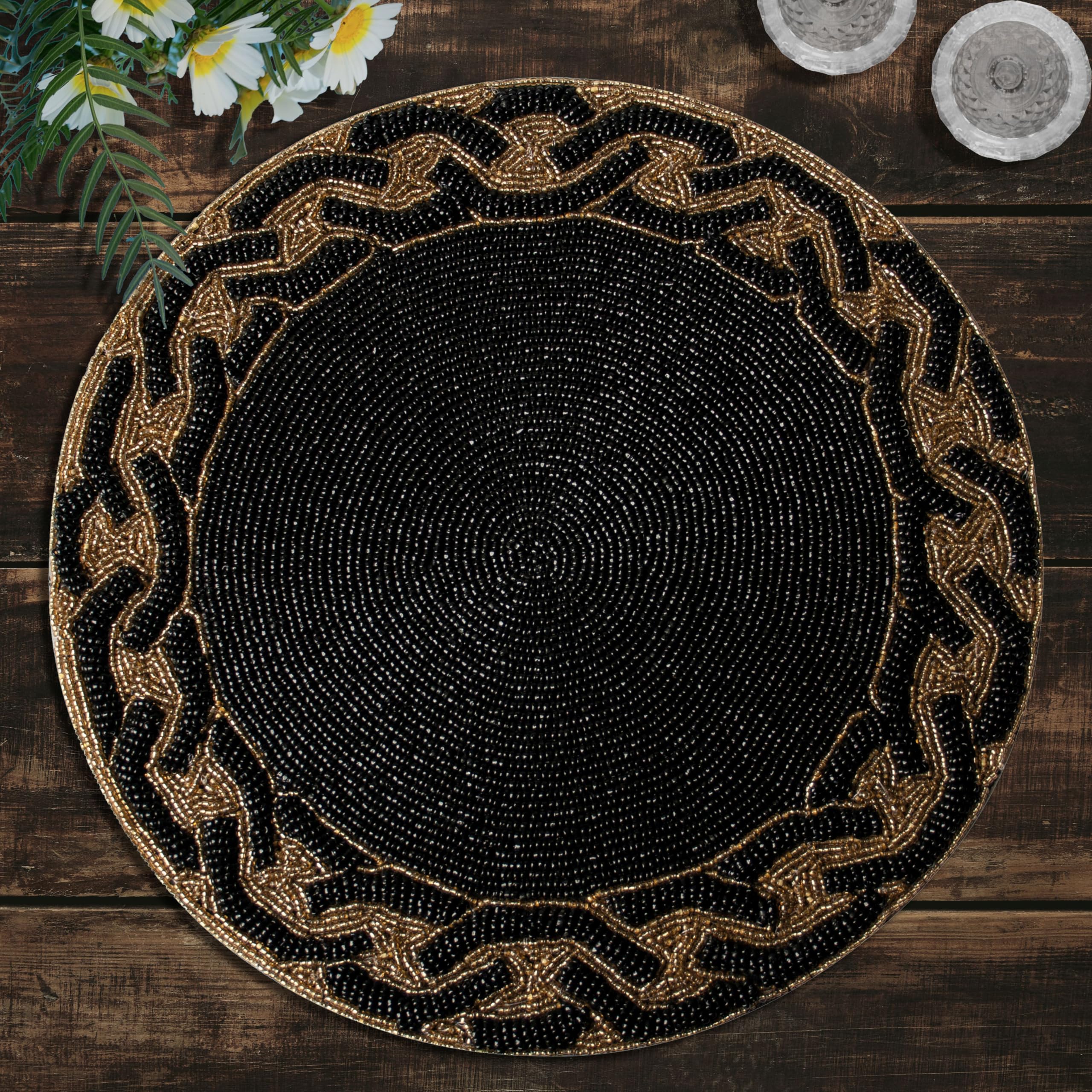 Decozen 14-Inch Round Beaded Placemats Set of 2 - Heat Resistant Charger Plates for Dining Table Decor, Valentine's Day, Weddings, Kitchen & Office - Black Gold Home Decor for Elegant Dinner Parties & Holiday Gatherings