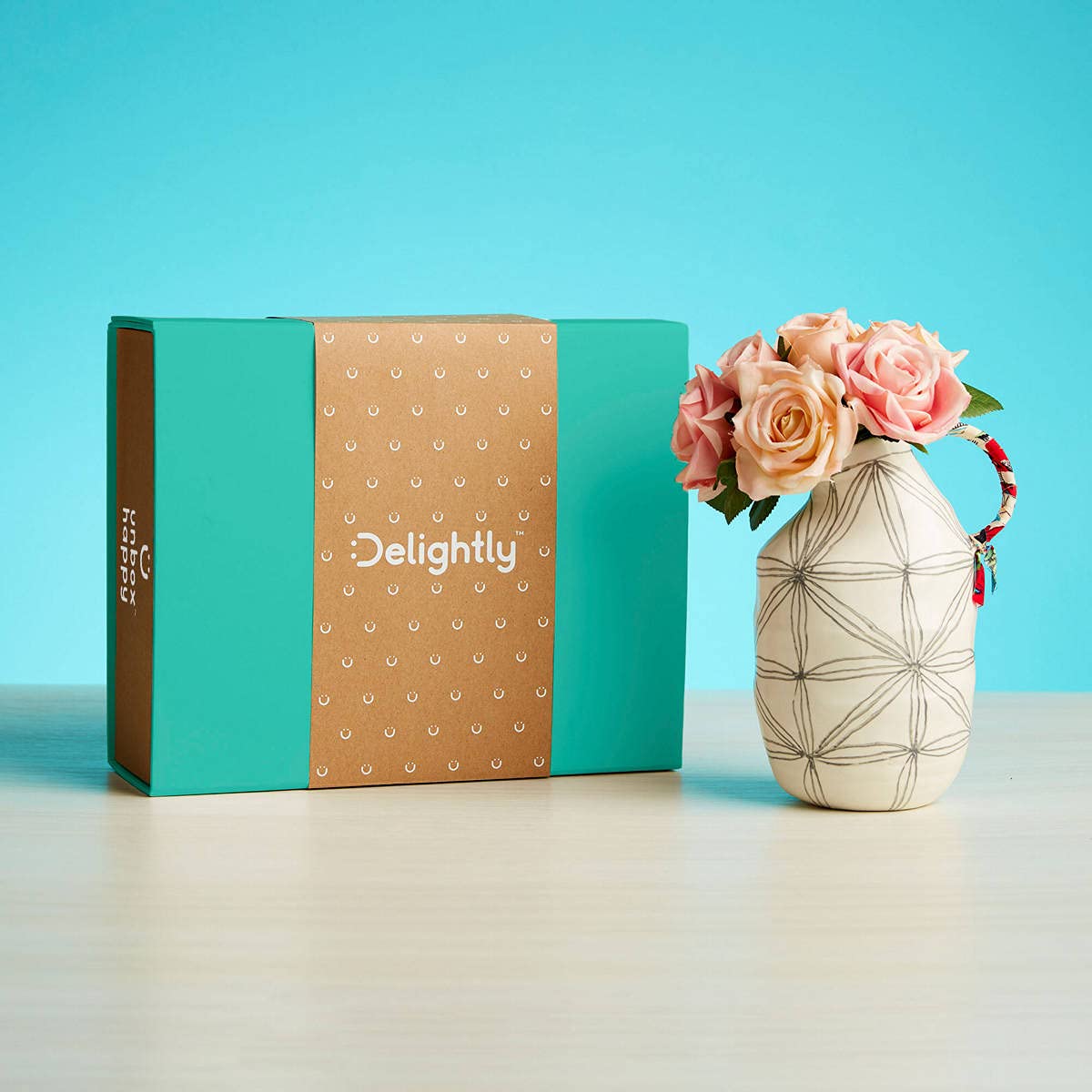 Delightly Boss Babe Kit - 14oz Tumbler, 3 Mini Notebooks, Pencil Set, Emery Boards, Magnet & Sticker - Perfect Office Gift for Women, Coworkers & Employee Appreciation - Great for Work, Motivation & Daily Inspiration