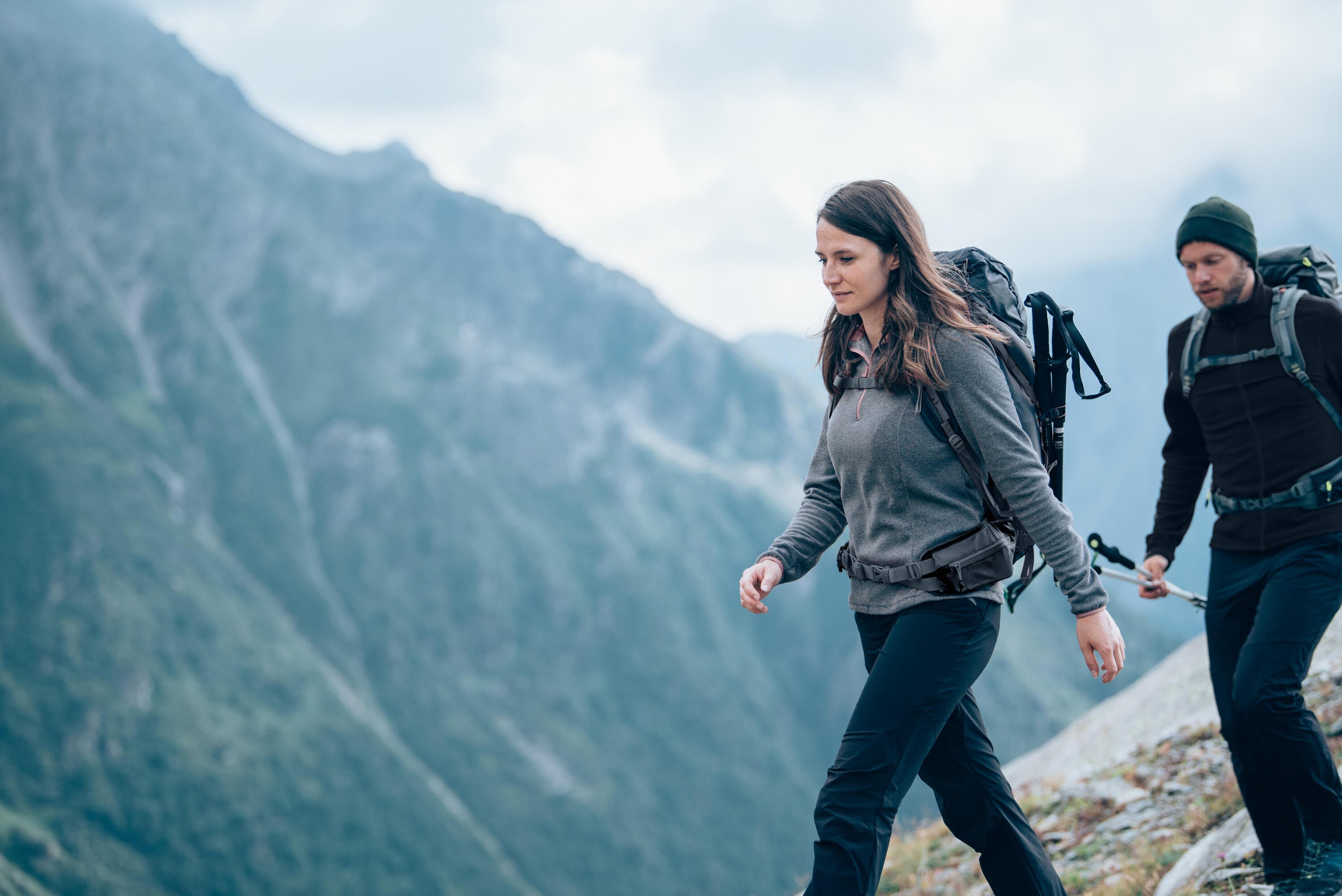 Quechua Women's MH100 Lightweight Fleece Jacket for Hiking, Camping & Outdoor Activities - Warm & Breathable Midlayer