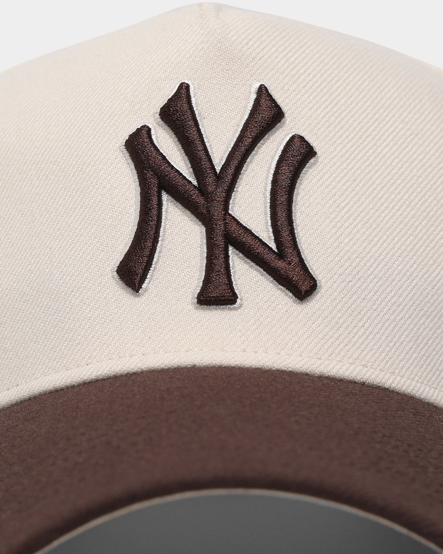 New York Yankees 'Cookies & Cream' MVP DT Snapback Hat - 47 Brand Replica Cap in Natural/Brown for Baseball Fans & Streetwear Fashion